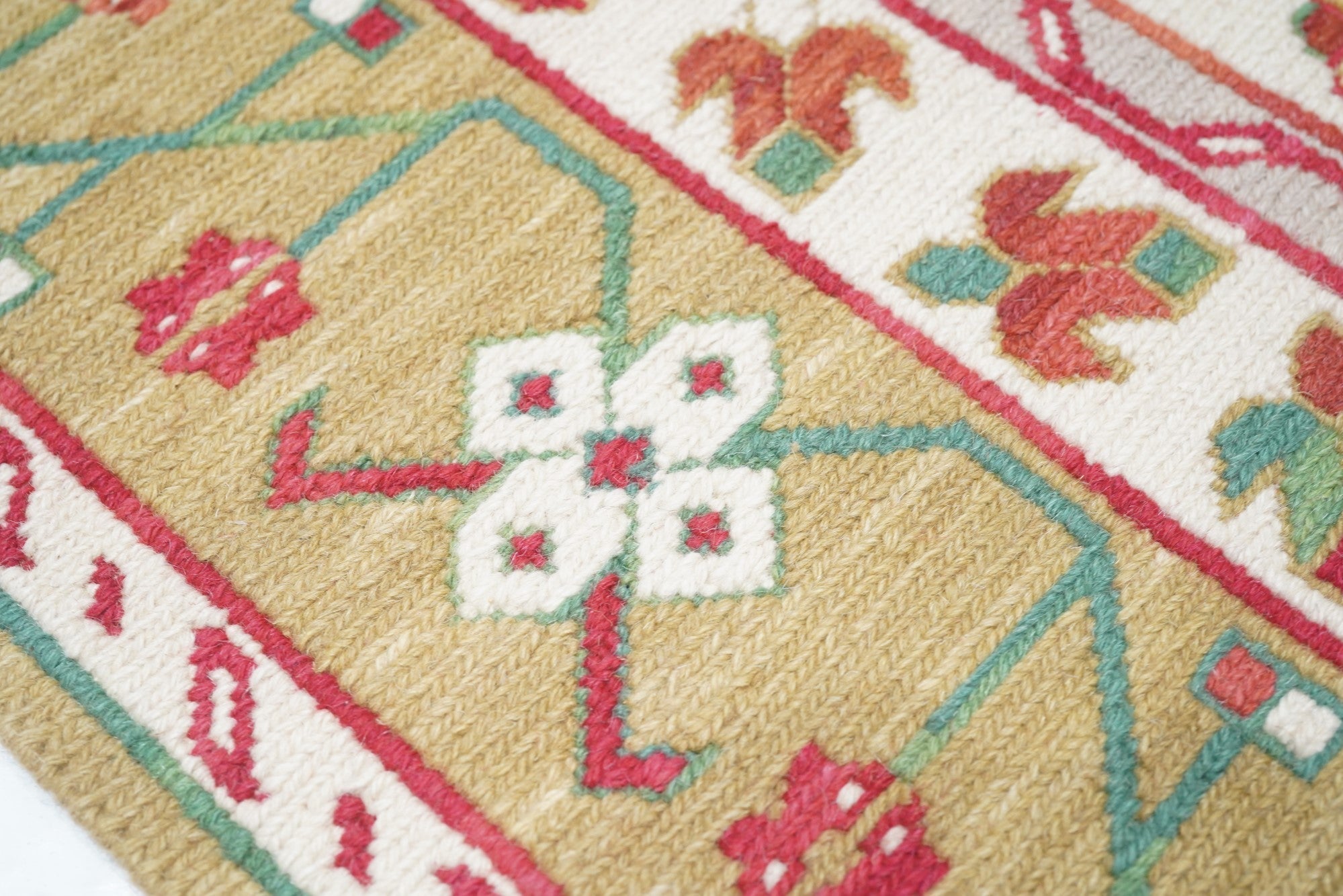Sumak Rug 6'0" x 9'0"