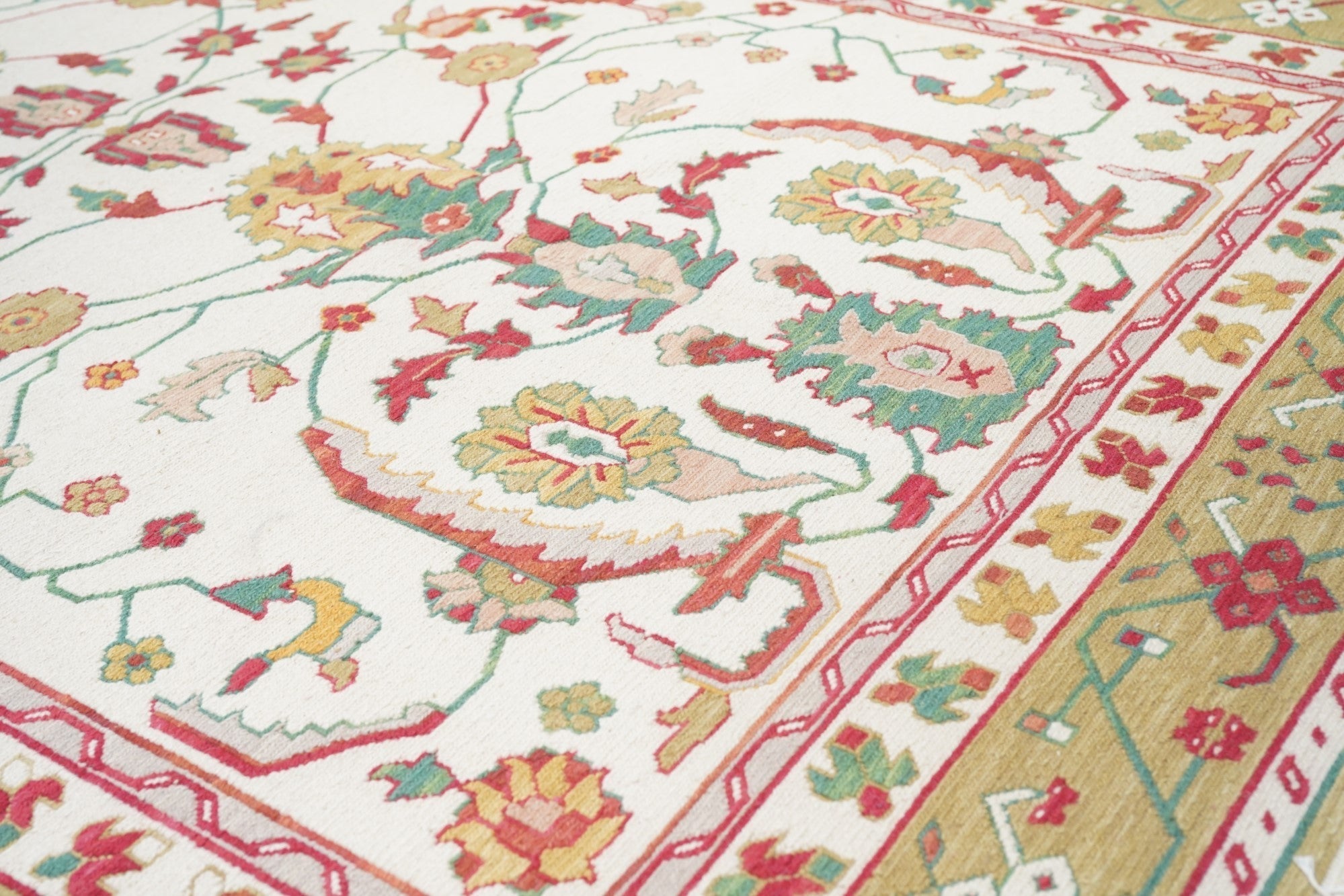 Sumak Rug 6'0" x 9'0"