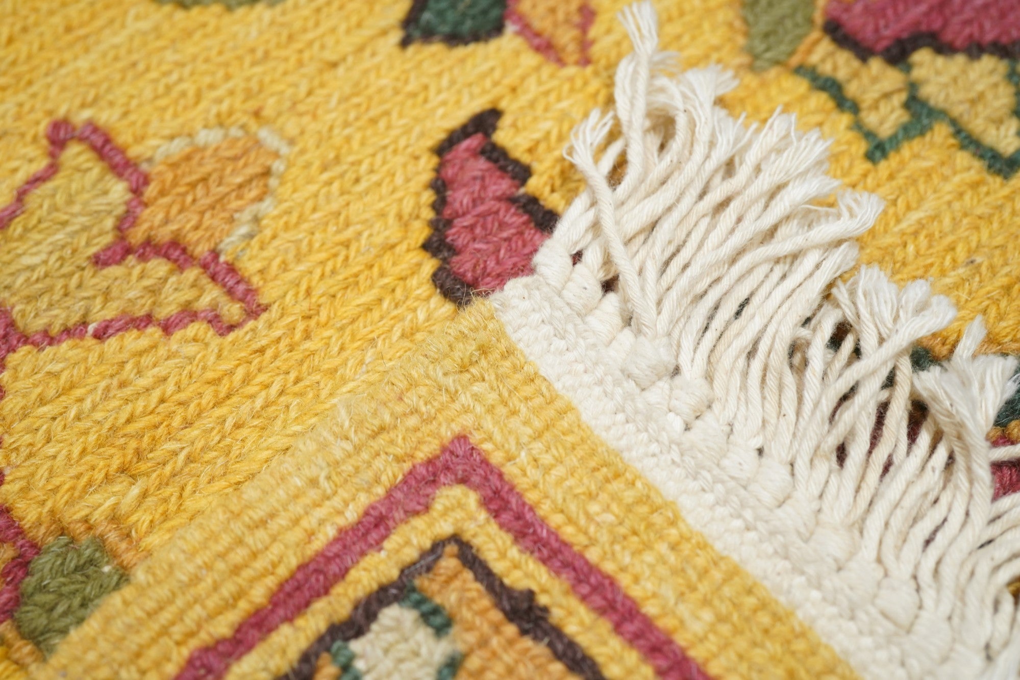 Sumak Rug 6'0" x 9'0"