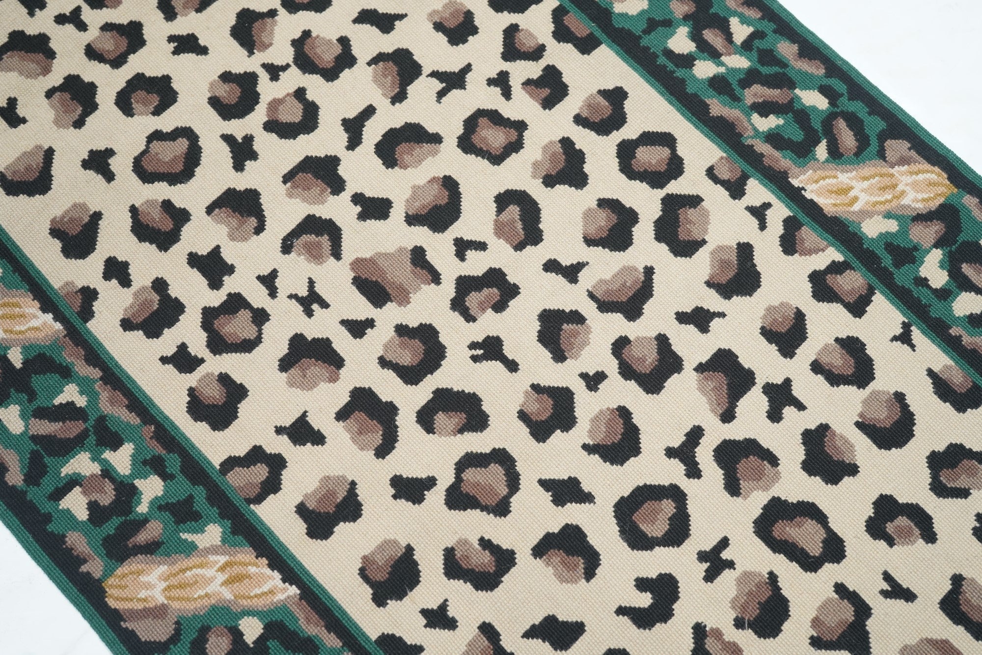 Needle Point Runner 2'6'' x 9'11''