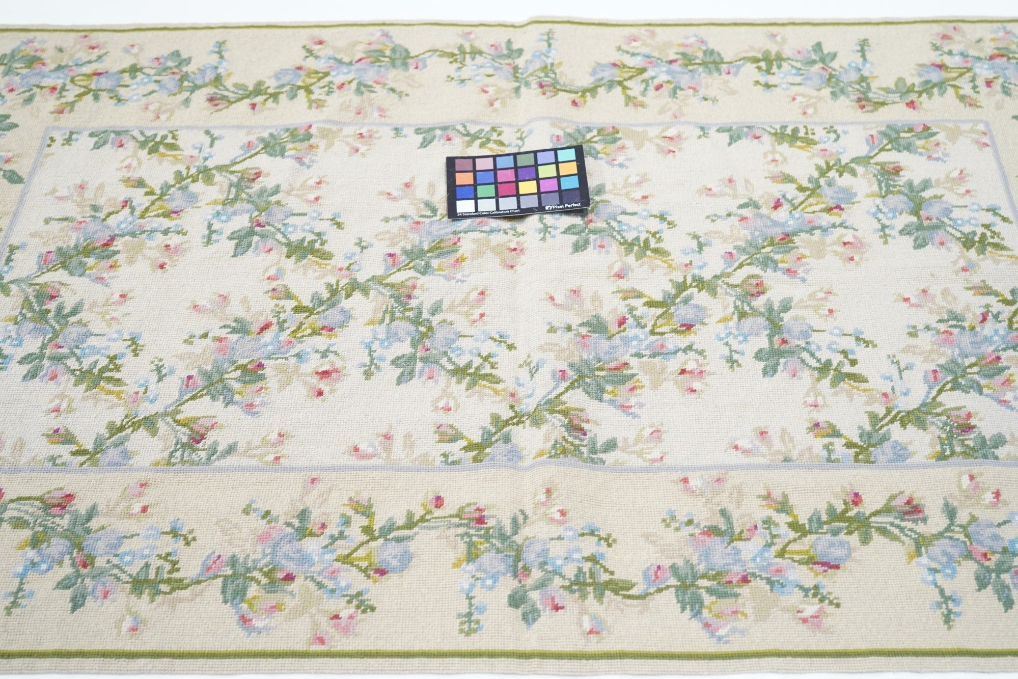 French Aubusson Design Rug 3' x 5'