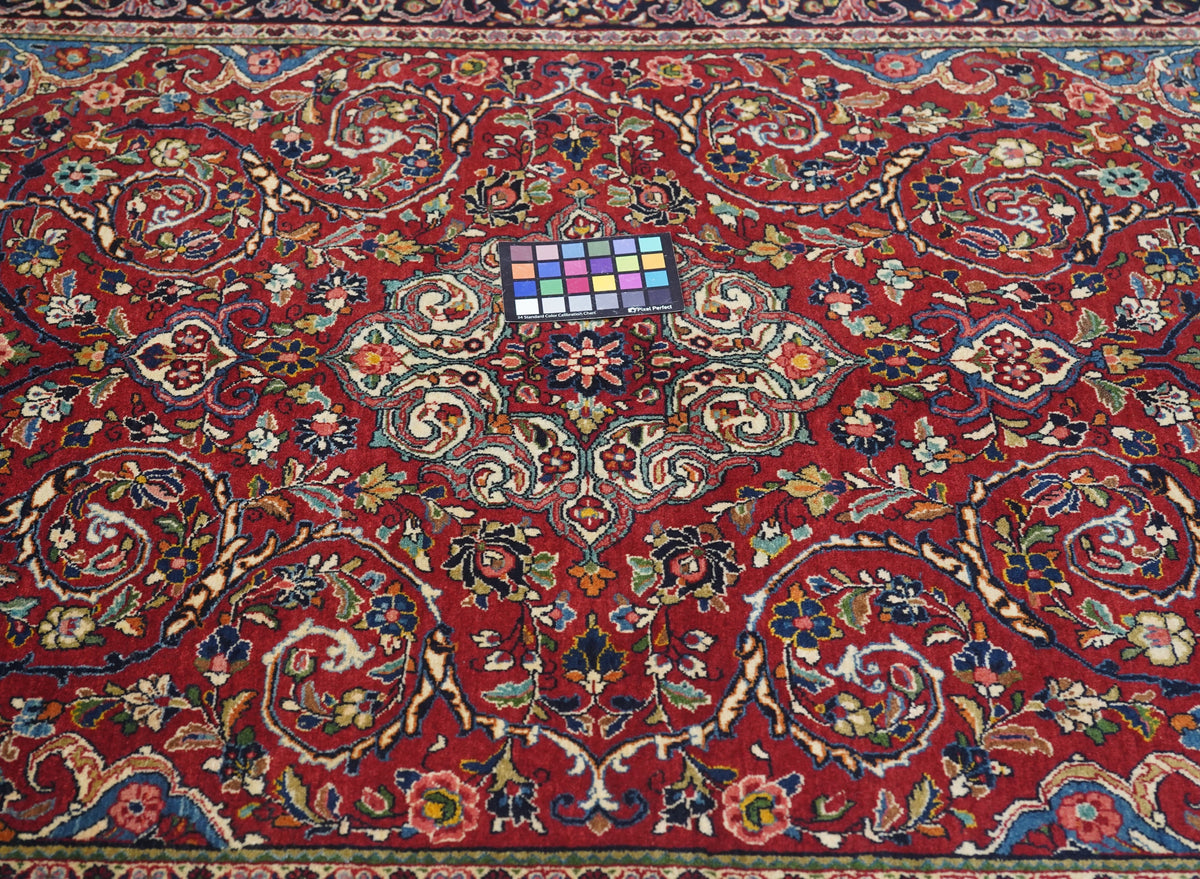 Fine Antique  Sarouk Rug 4'2'' x 6'6''