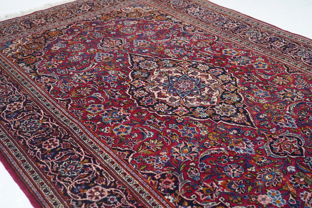 Vintage  Kashan Rug 4'4'' x 6'8''
