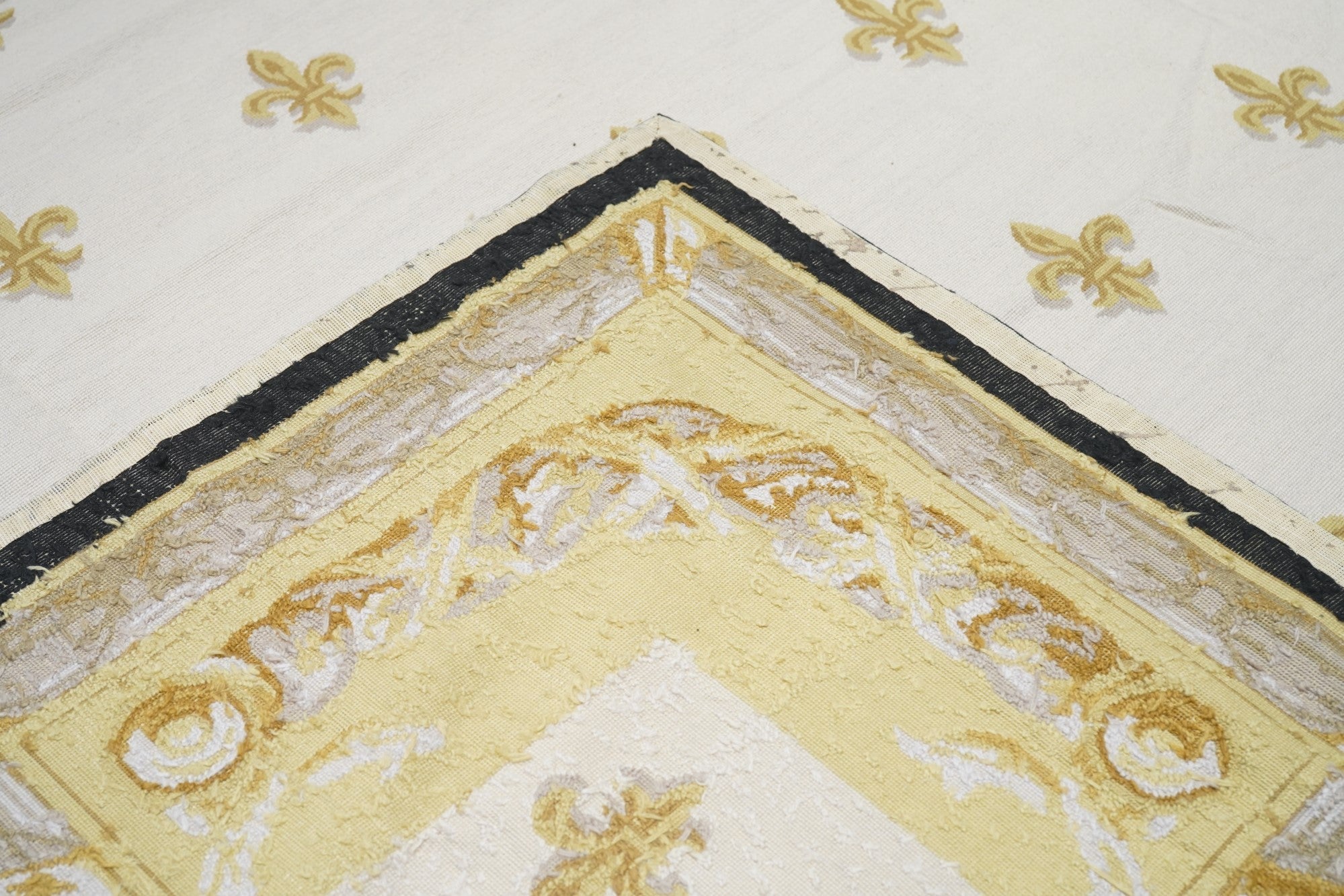 French Aubusson Design Rug 10'0" x 14'0"