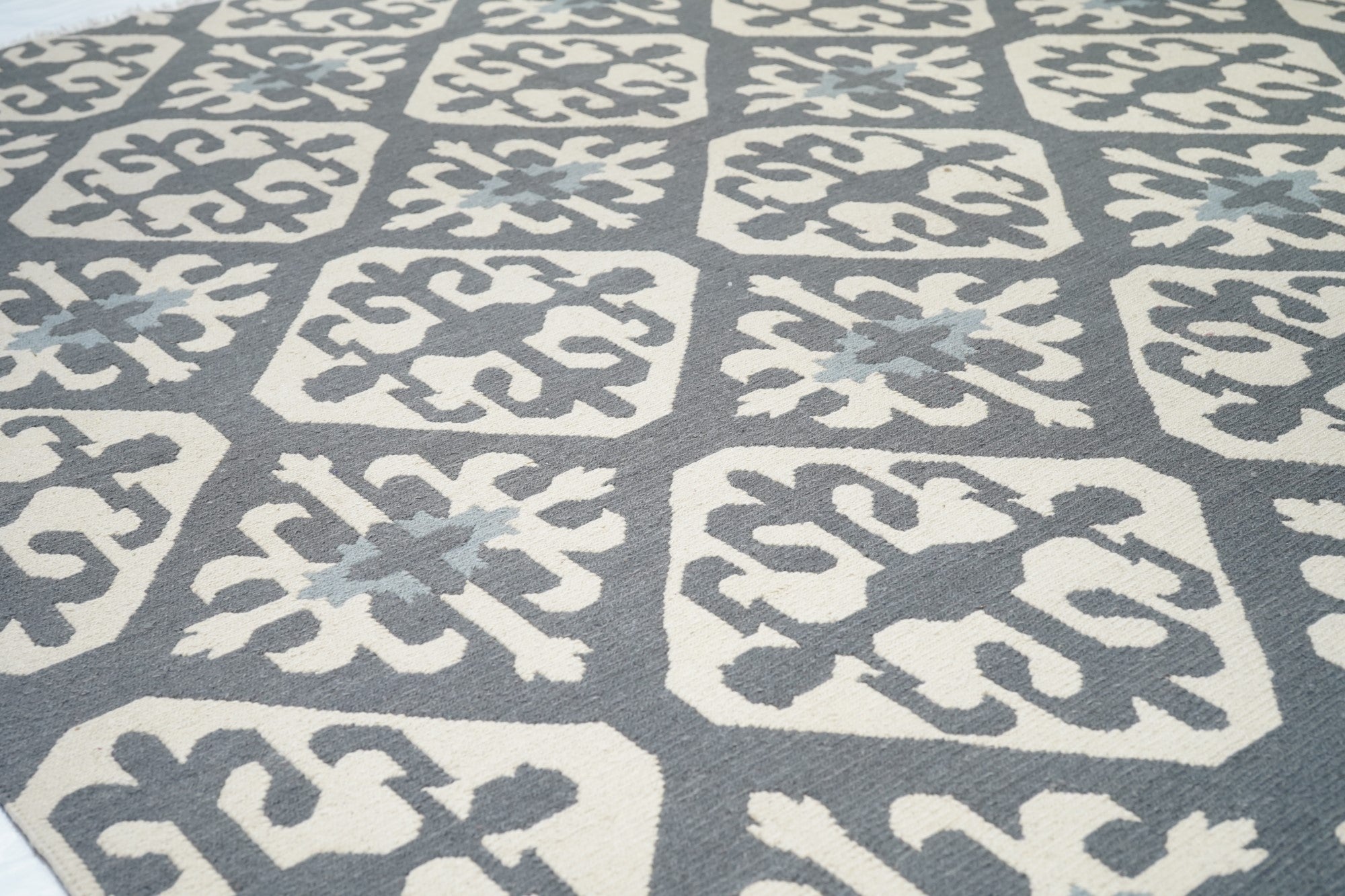 Sumak Rug 8'0" x 10'0"