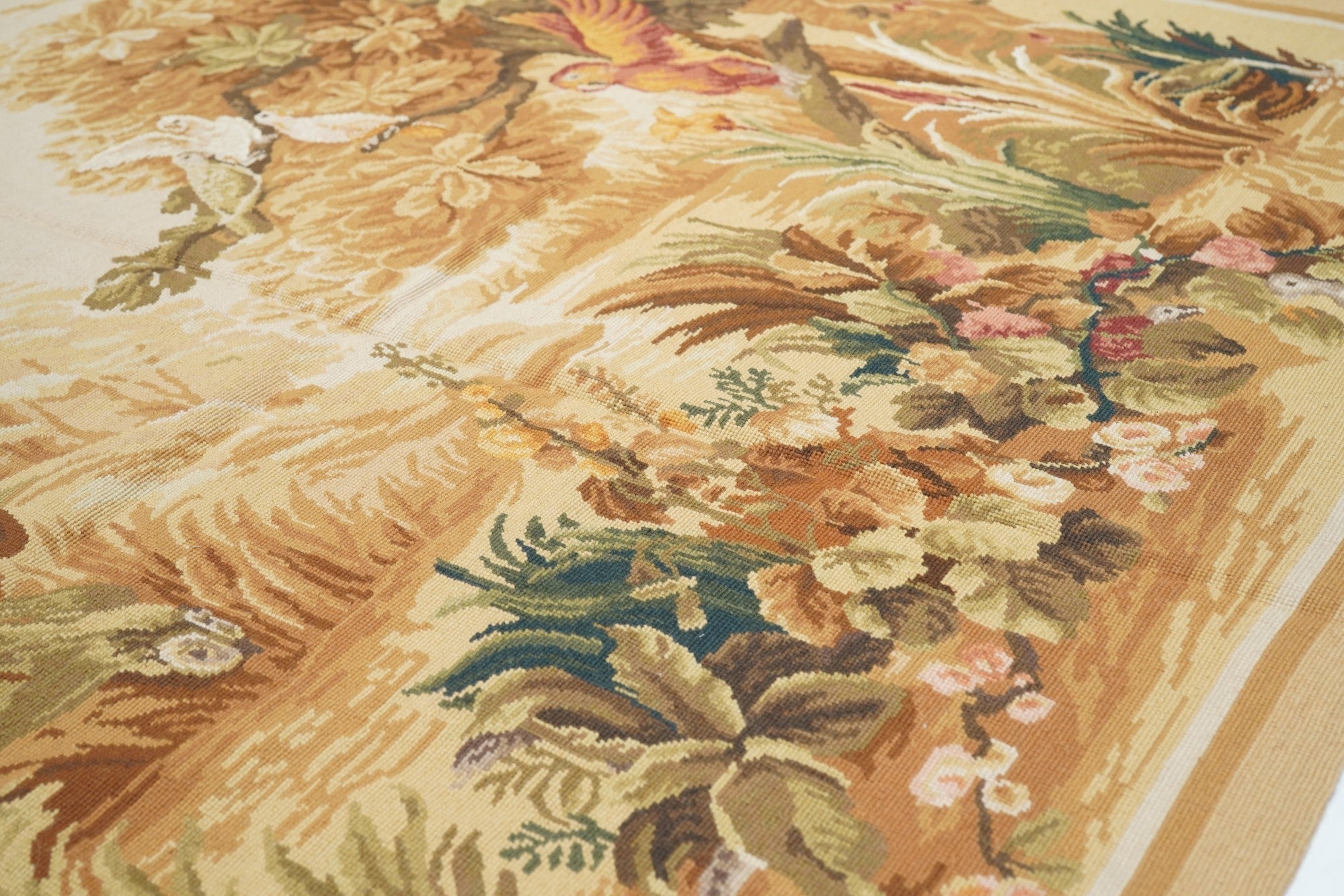 French Aubusson Design Rug 6'0" x 9'0"