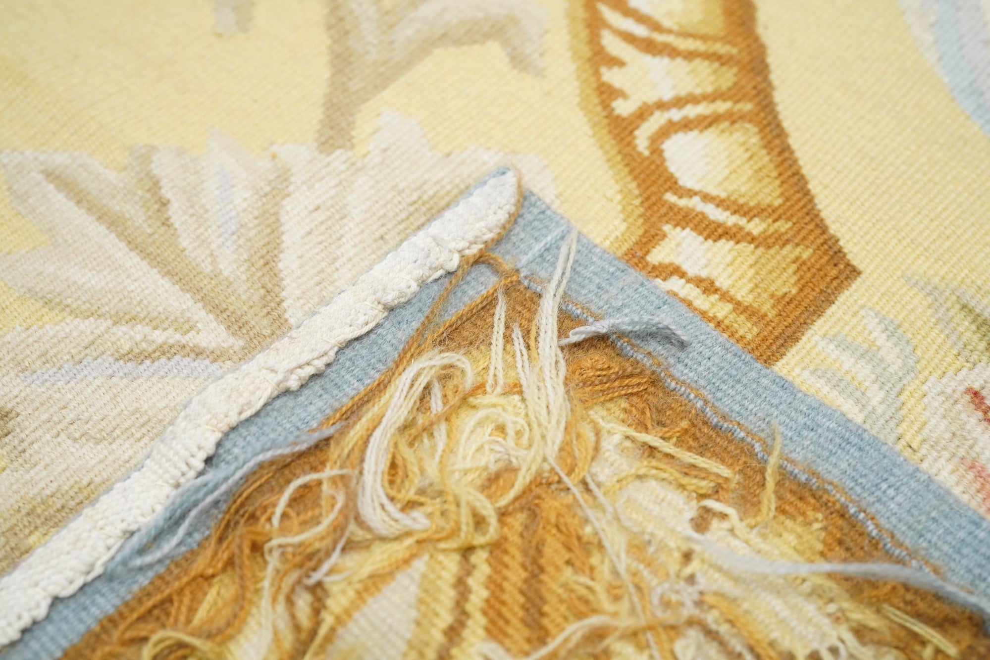 Aubusson Rug 6'0" x 9'0"