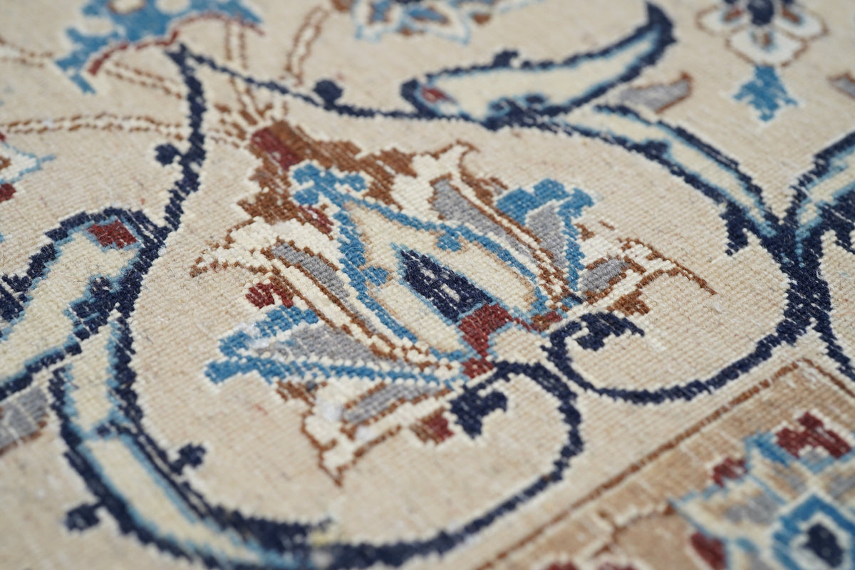 Extremely Ffine Nain Rug Wool & Silk Rug 6'11'' x 10'5''
