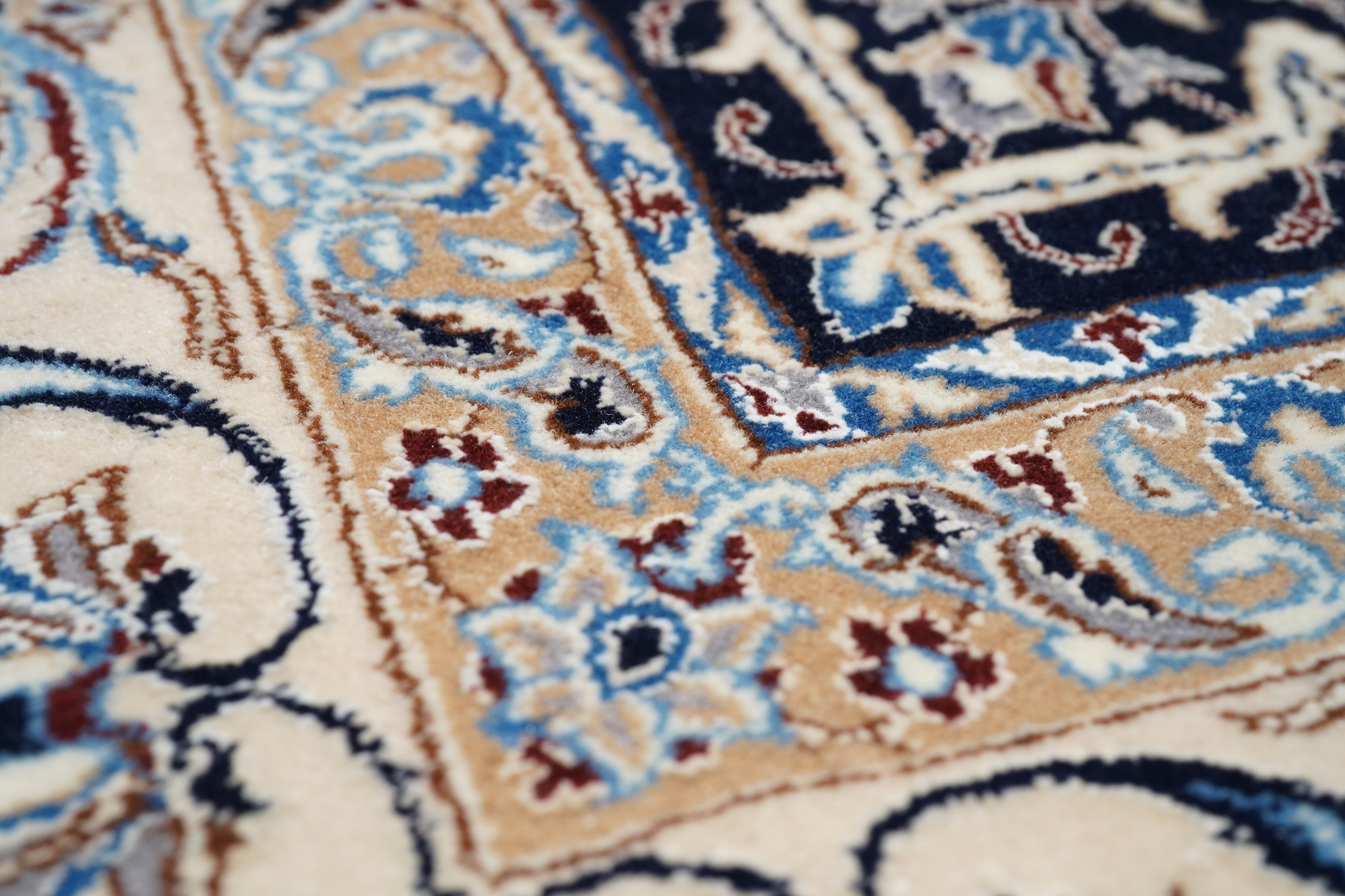 Extremely Ffine Nain Rug Wool & Silk Rug 6'11'' x 10'5''