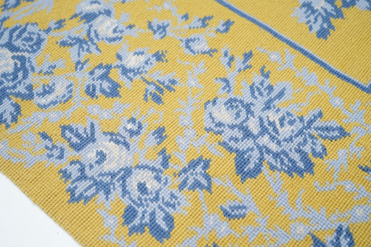 Hand Knotted Needle Point Wool Rug 3'0" x 9'11''