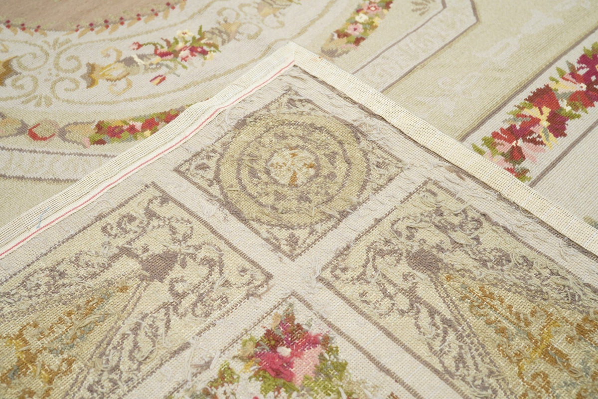 French Aubusson Design Rug 6'0" x 9'0"