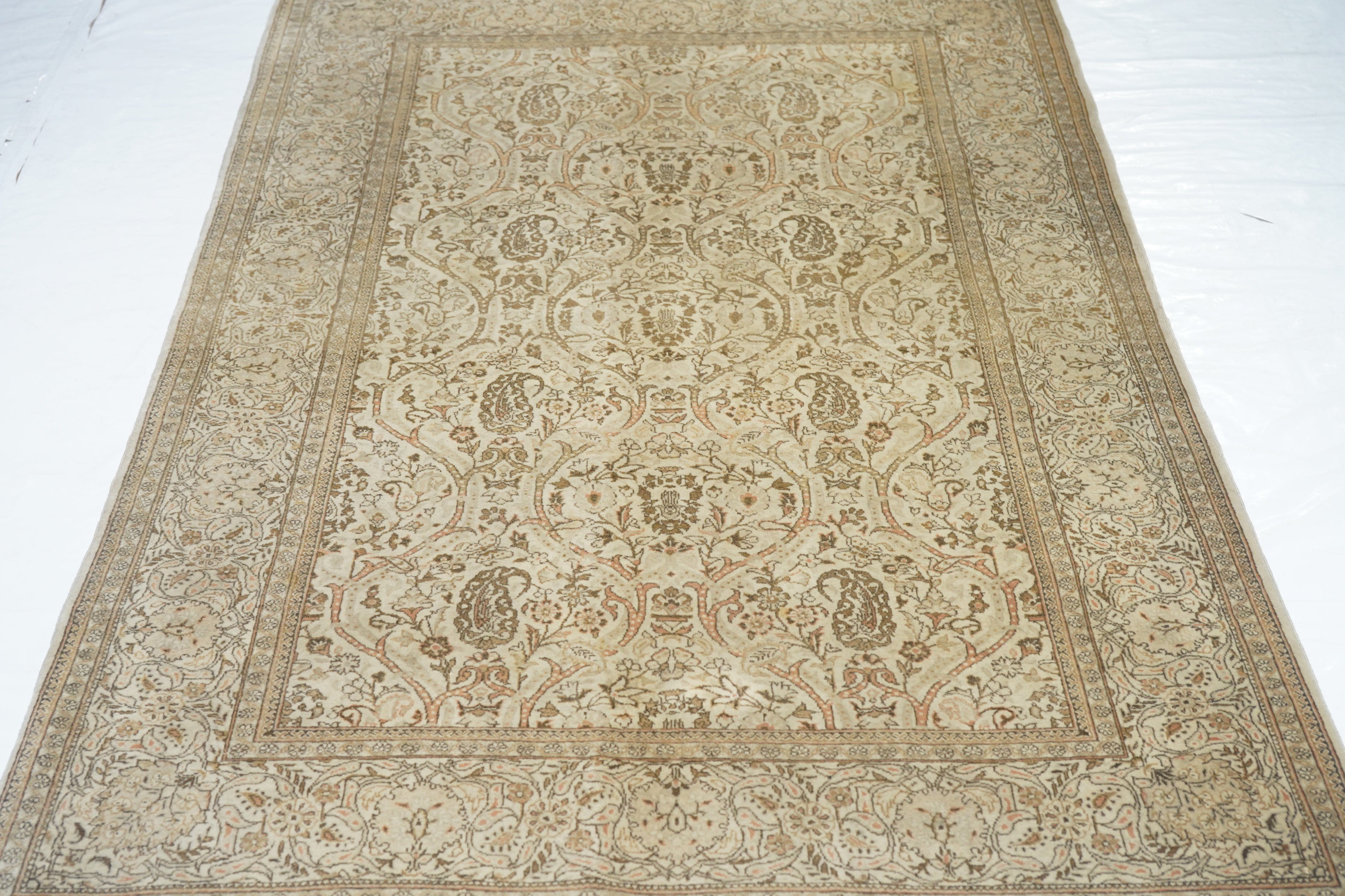 Vintage  Kashan Rug 4'4'' x 6'9''