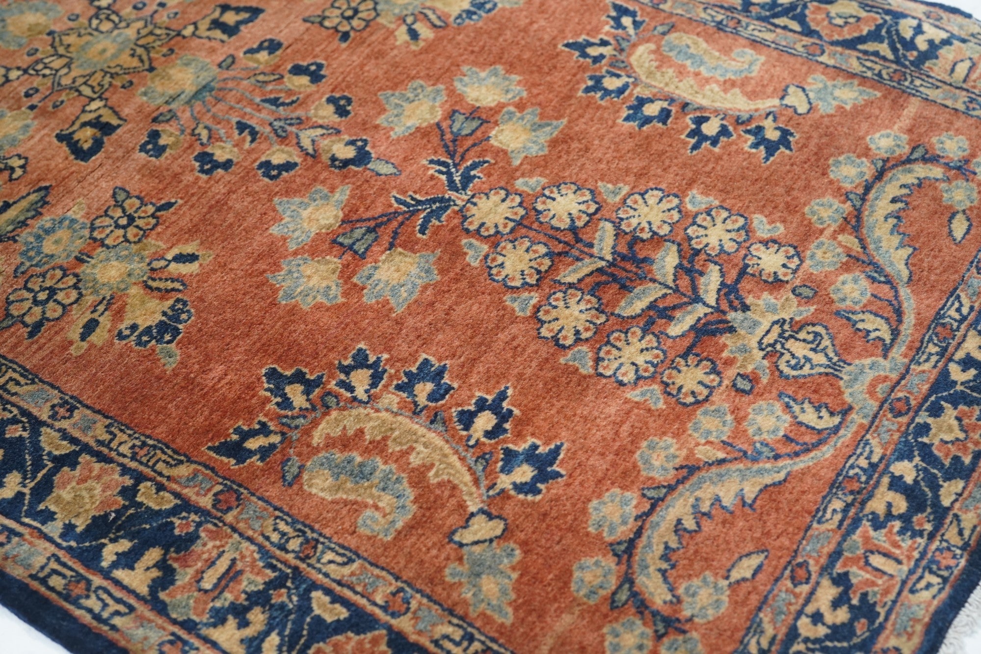 Antique Sarouk Rug 2'6'' x 4'10''