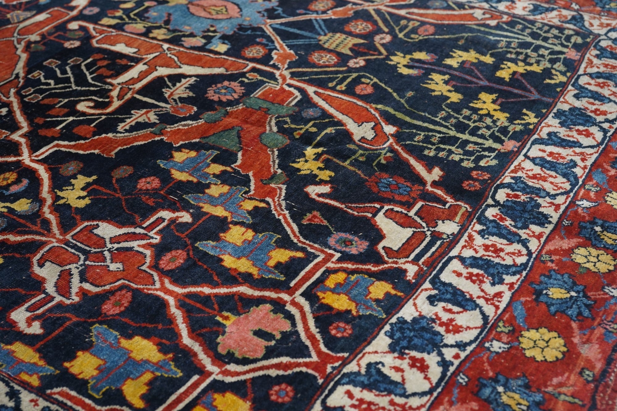 Fine Antique Garouss Bidjar Rug 5'9'' x 8'7''