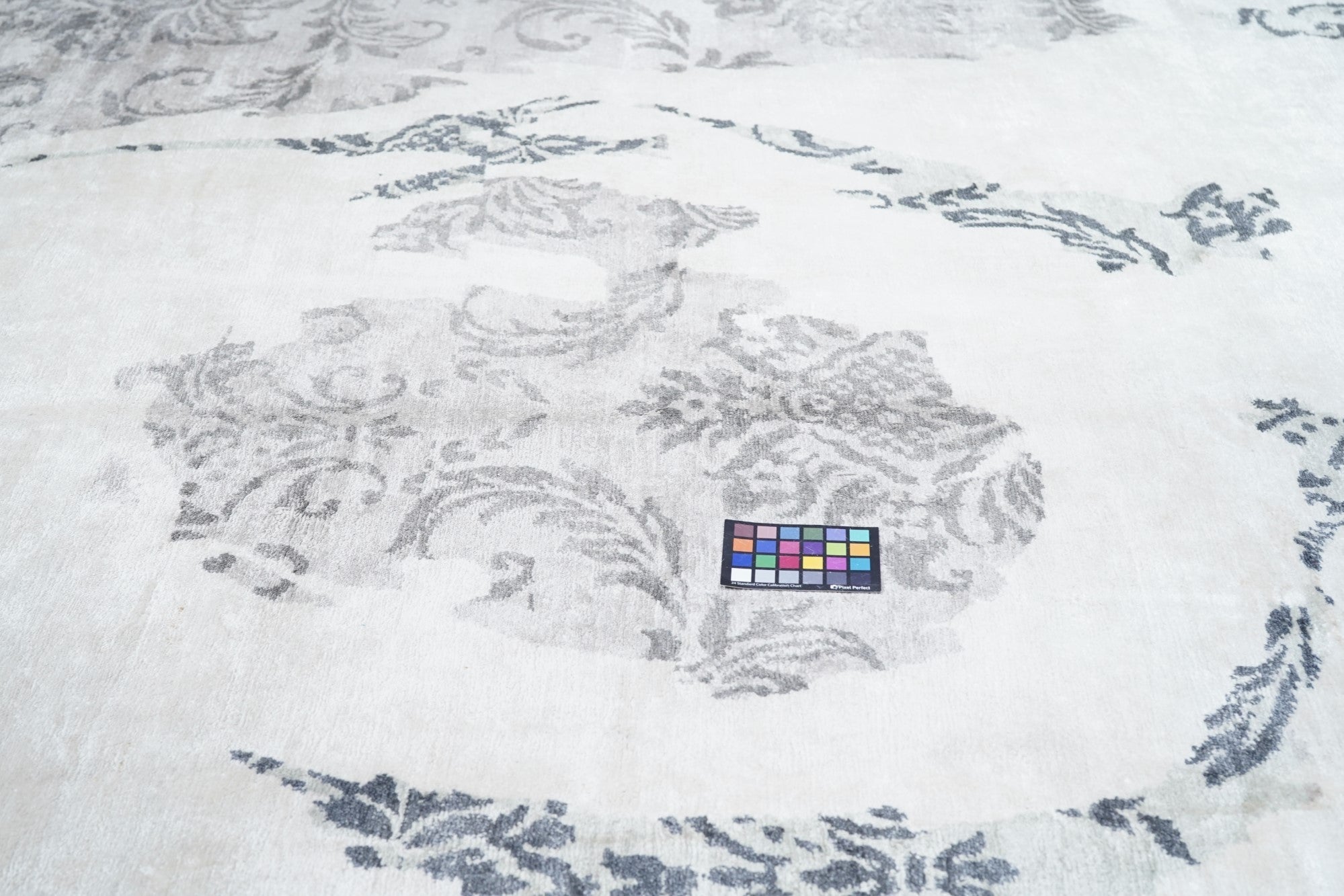 Contemporary Abstract Design Rug 10'1'' x 14'1''