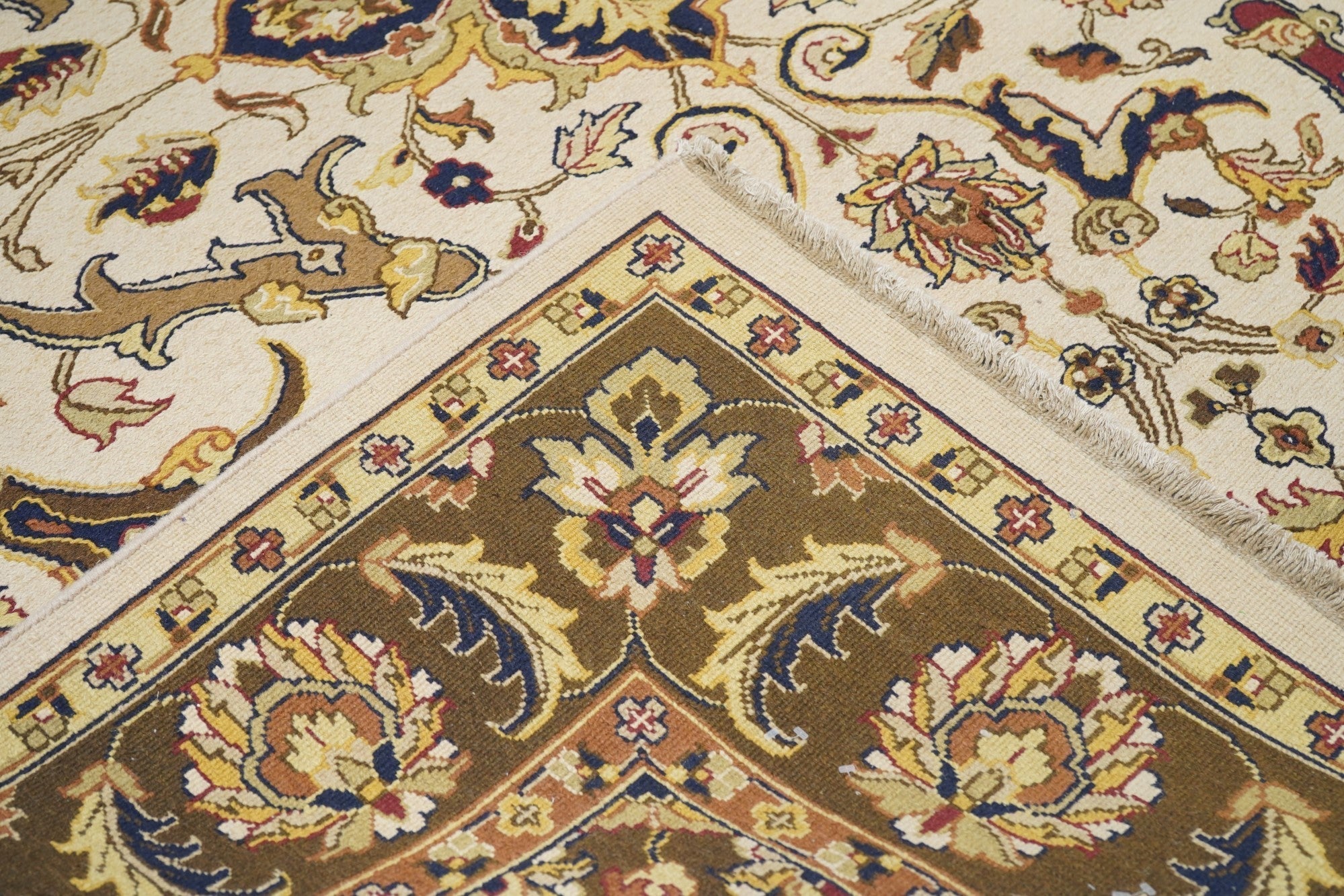 Sumak Rug 7'8'' x 9'8''