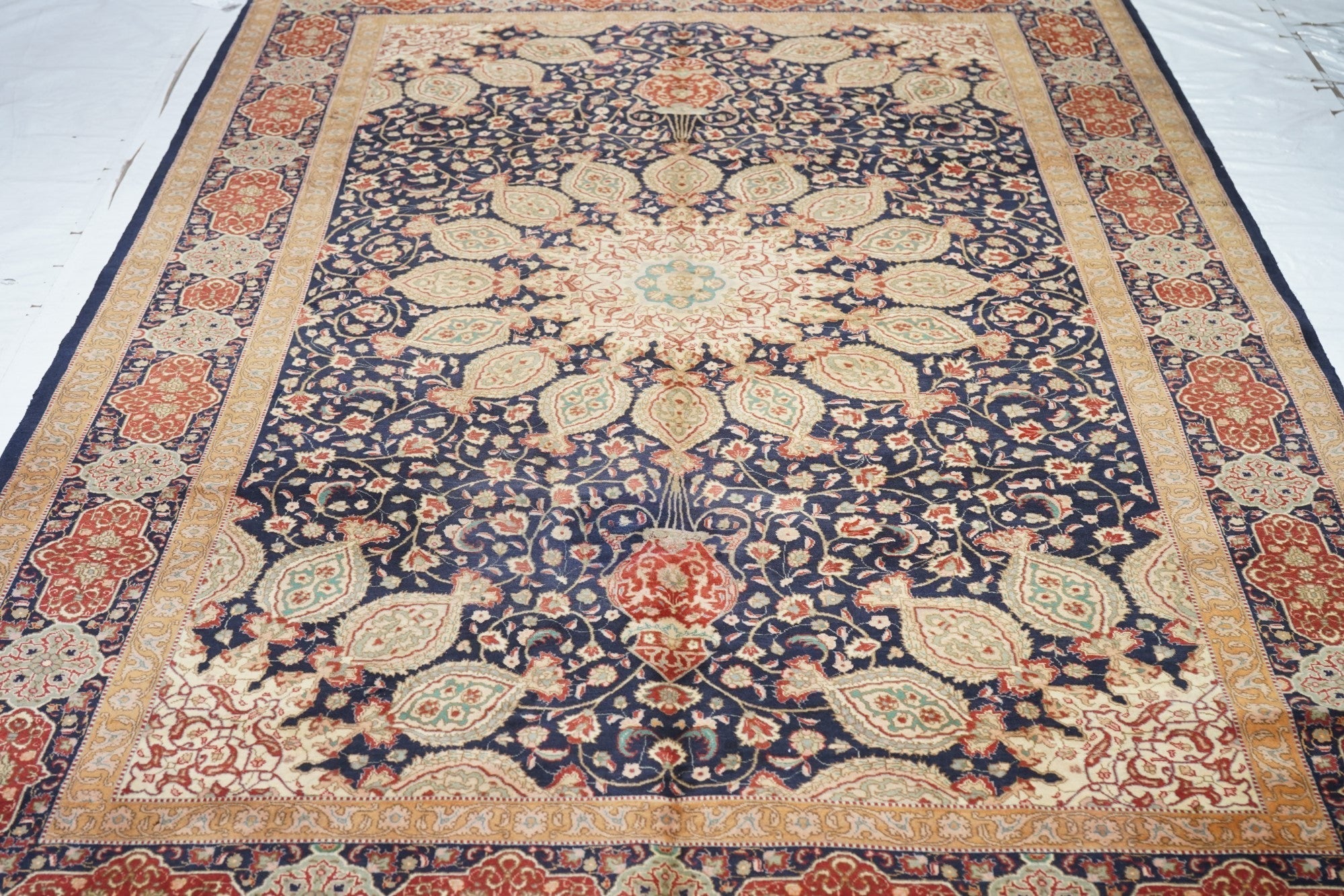 Fine Vintage  Tabriz Rug 6'7'' x 10'1''