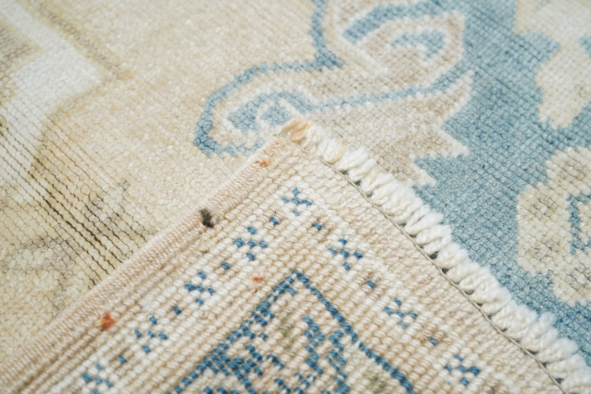 Vintage Turkish Rug 5'0'' x 9'3''