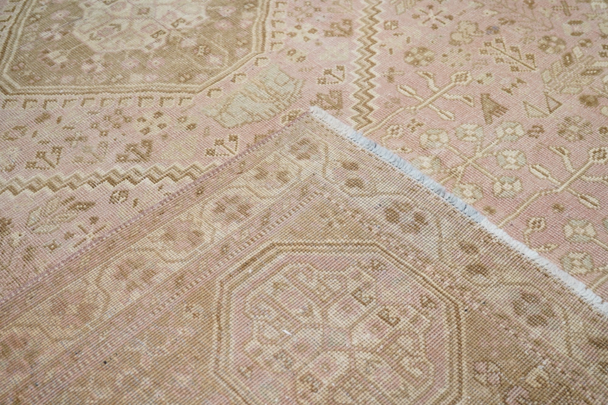 Fine Vintage Qashqai Rug 6'10'' x 9'6''