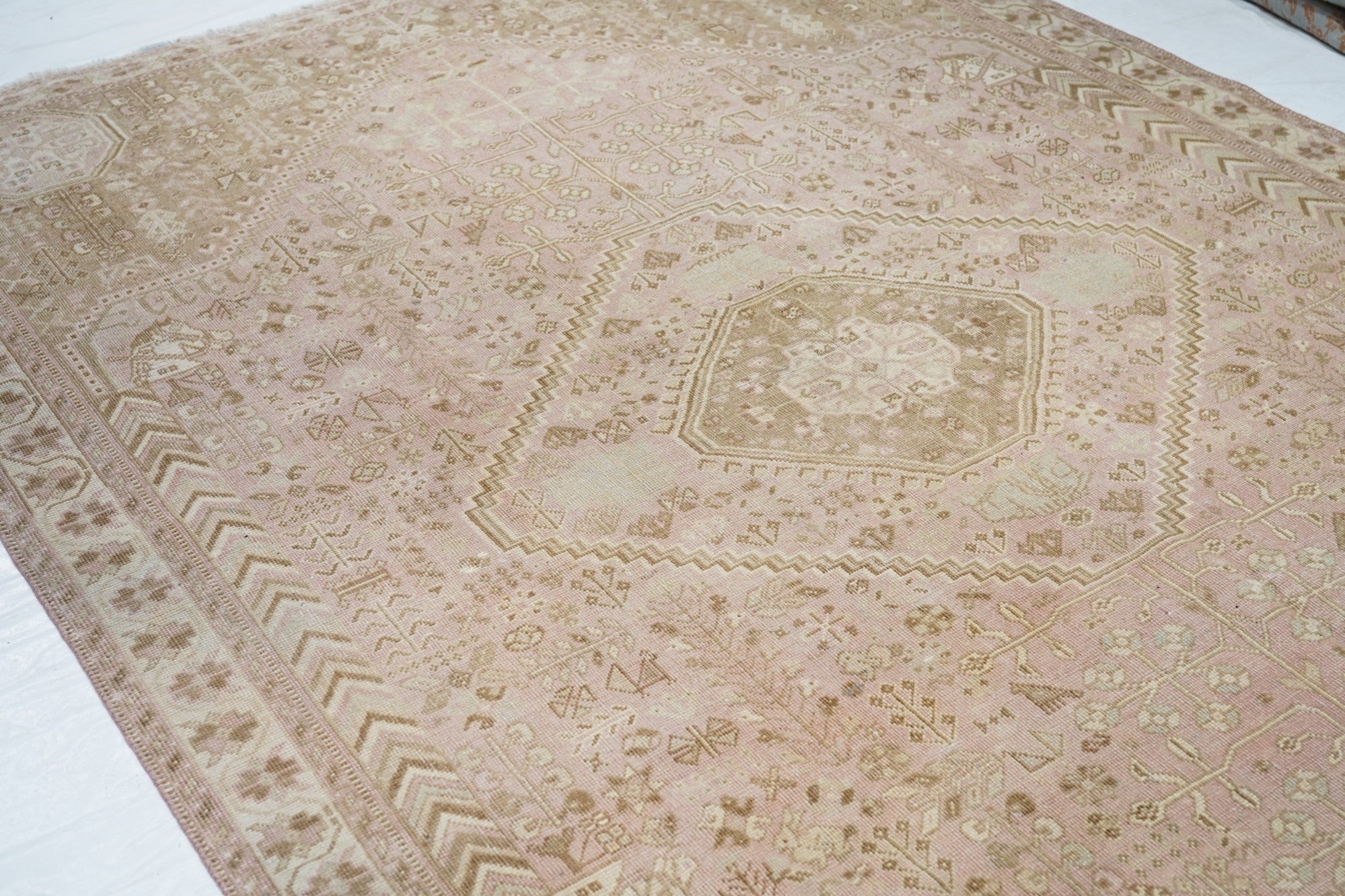 Fine Vintage Qashqai Rug 6'10'' x 9'6''
