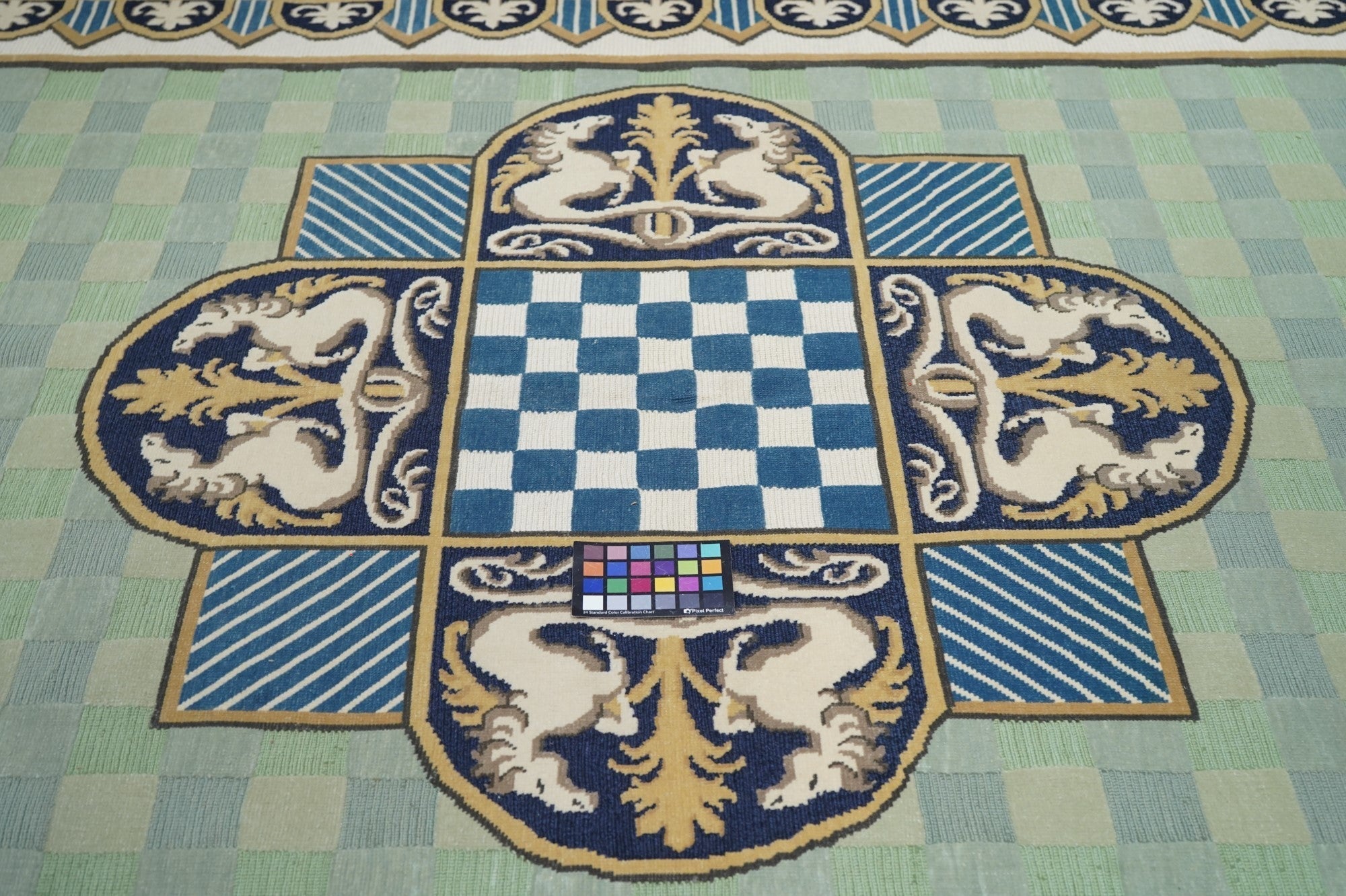Sumak Rug 6'0" x 9'0"