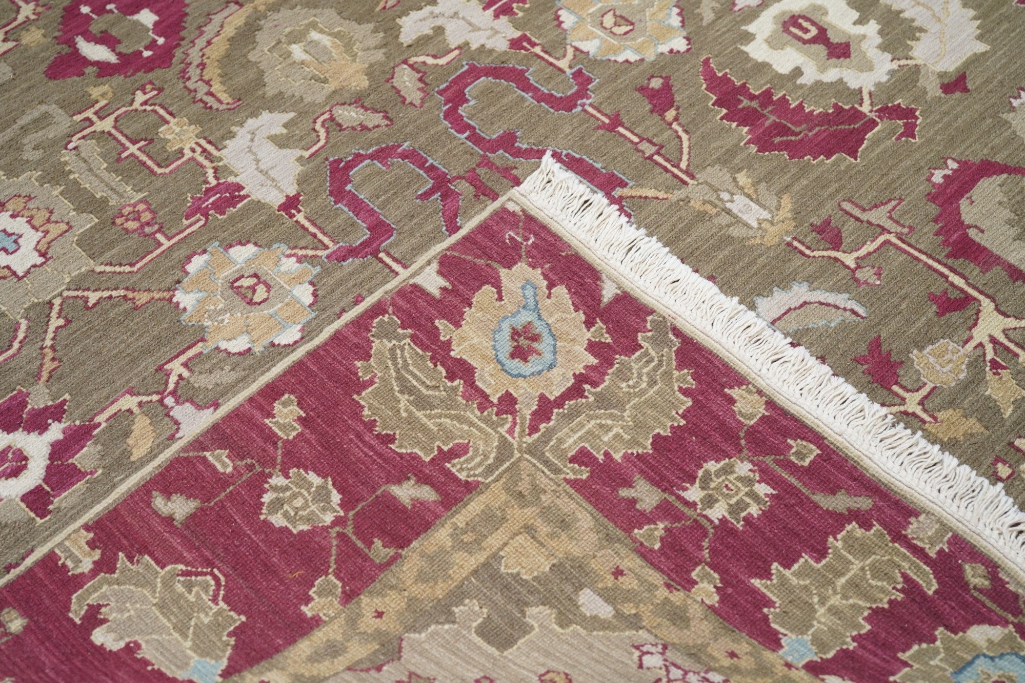 Sumak Rug 6'0" x 9'0"