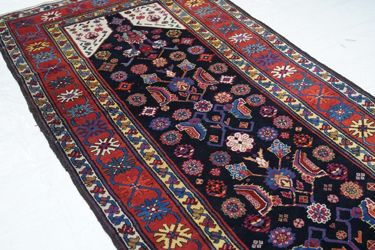 Antique NW  Runner 3'10'' x 9'1''