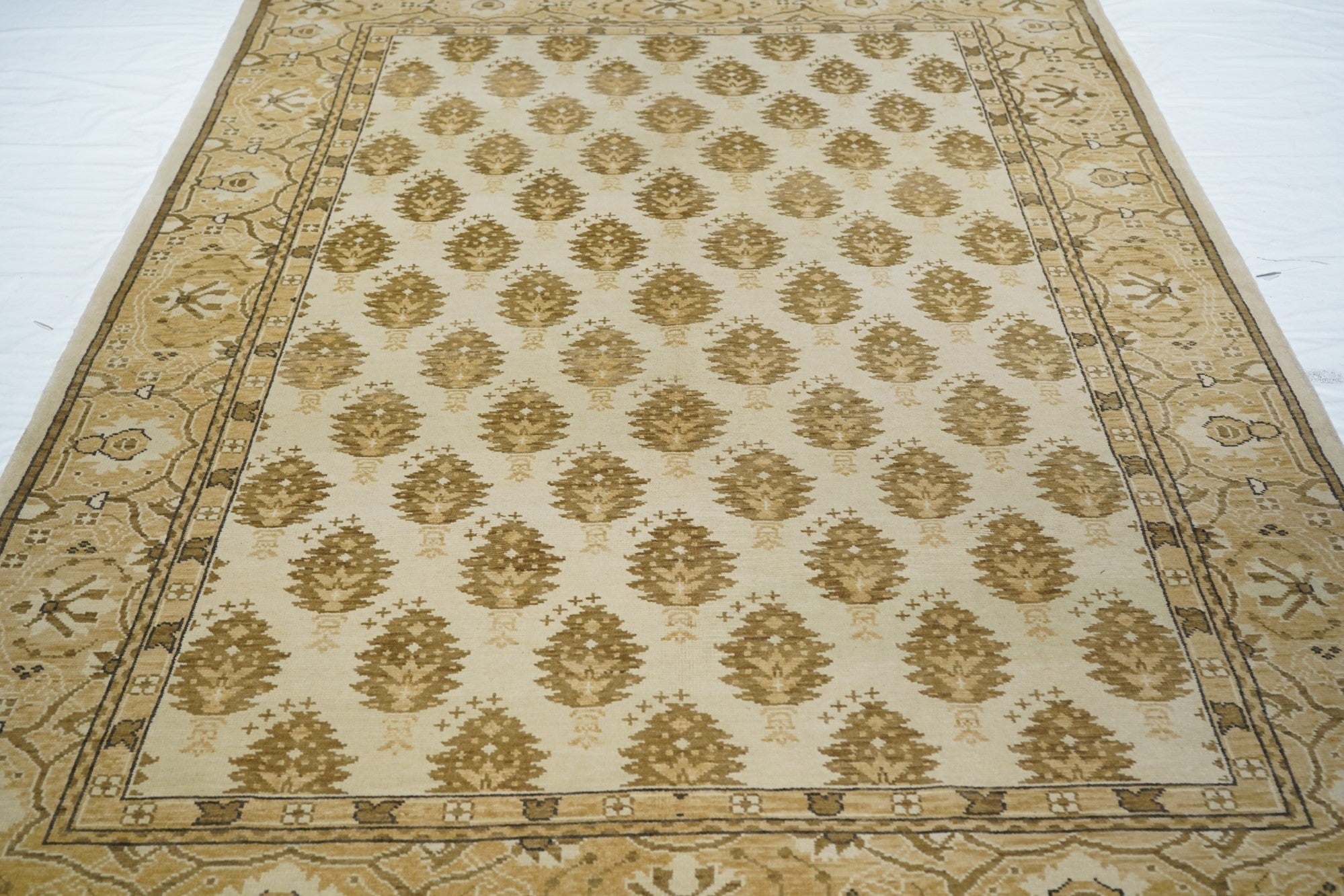 Oushak Rug 6'0" x 9'0"