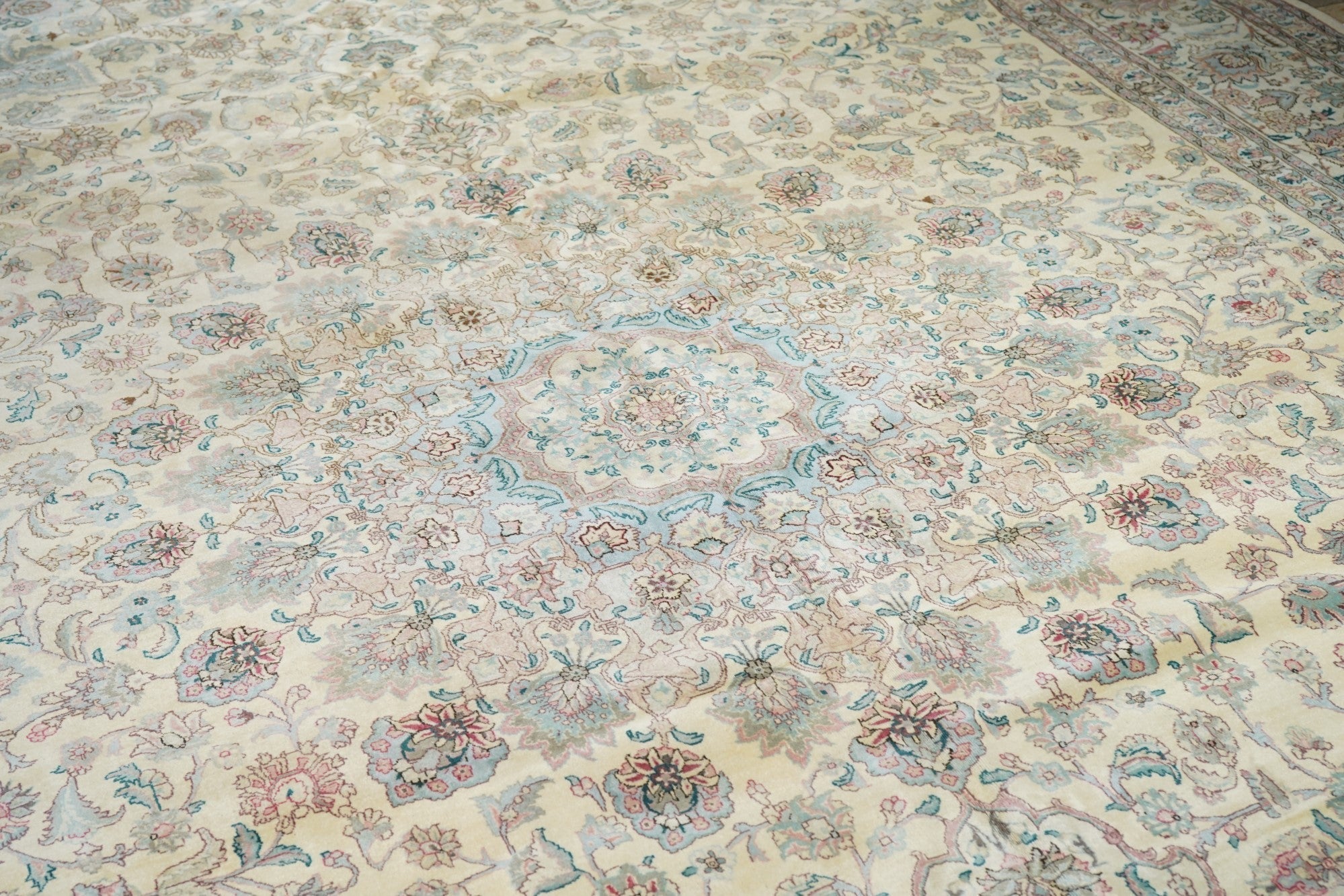 Fine Vintage  Kashan Rug 11'6'' x 17'10''