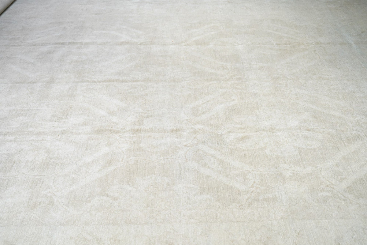 Peshawar Rug 13'0'' x 17'3''