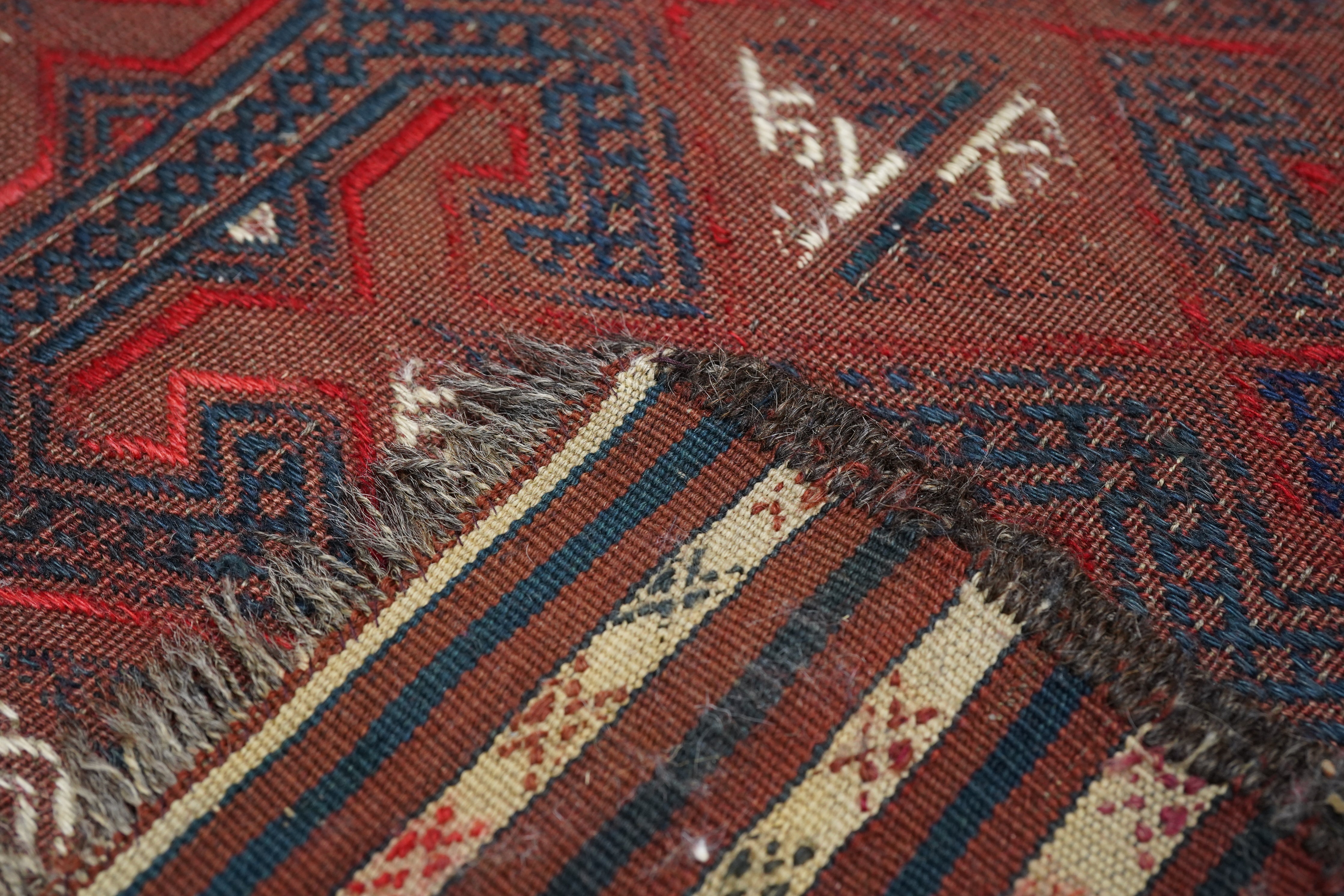 Vintage Kilim Rug 3'4'' x 4'11''