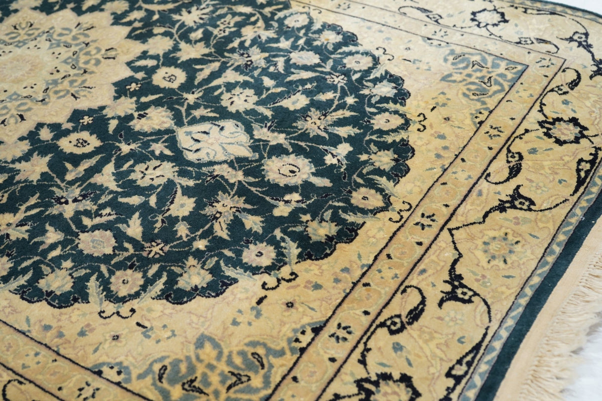 Indian Rug 4'0'' x 6'0''