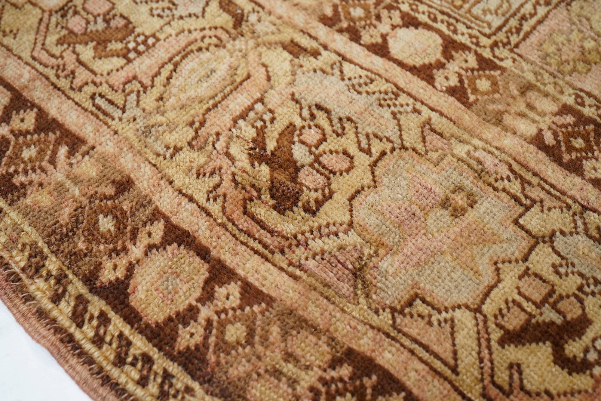 Vintage Turkish Rug 4'6'' x 6'5''