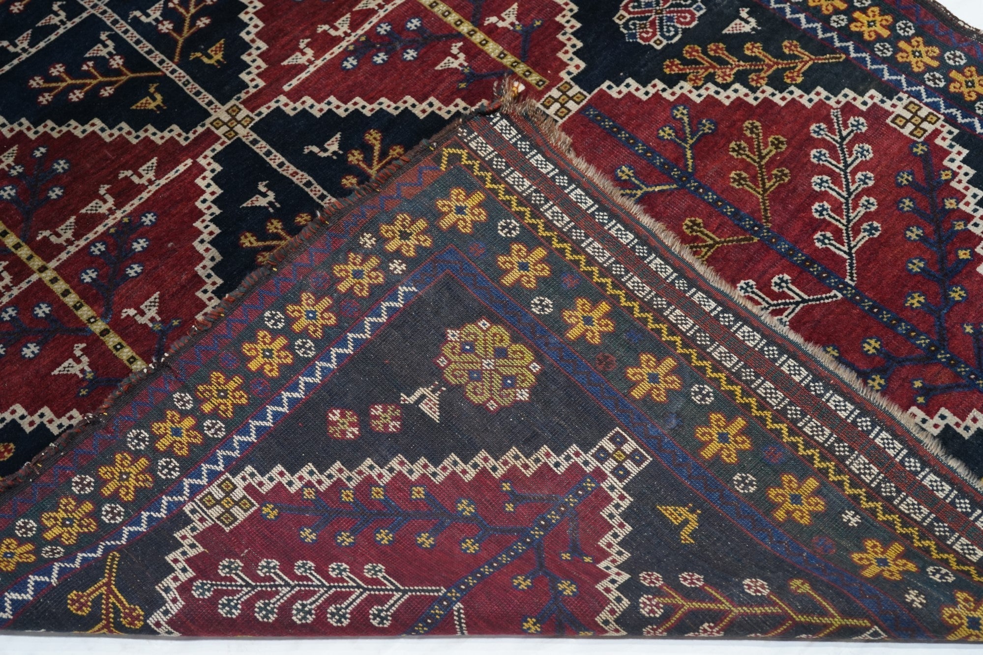 Antique Shiraz Rug 4'7'' x 8'5''