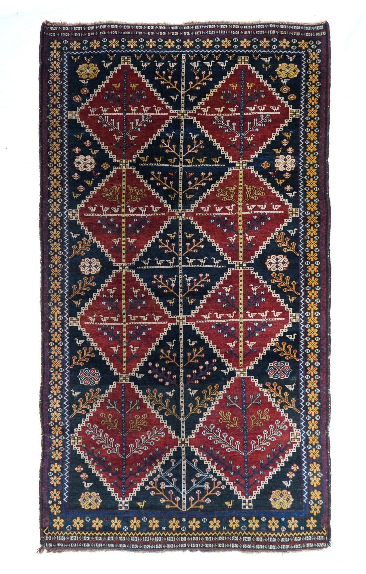 Antique Shiraz Rug 4'7'' x 8'5''