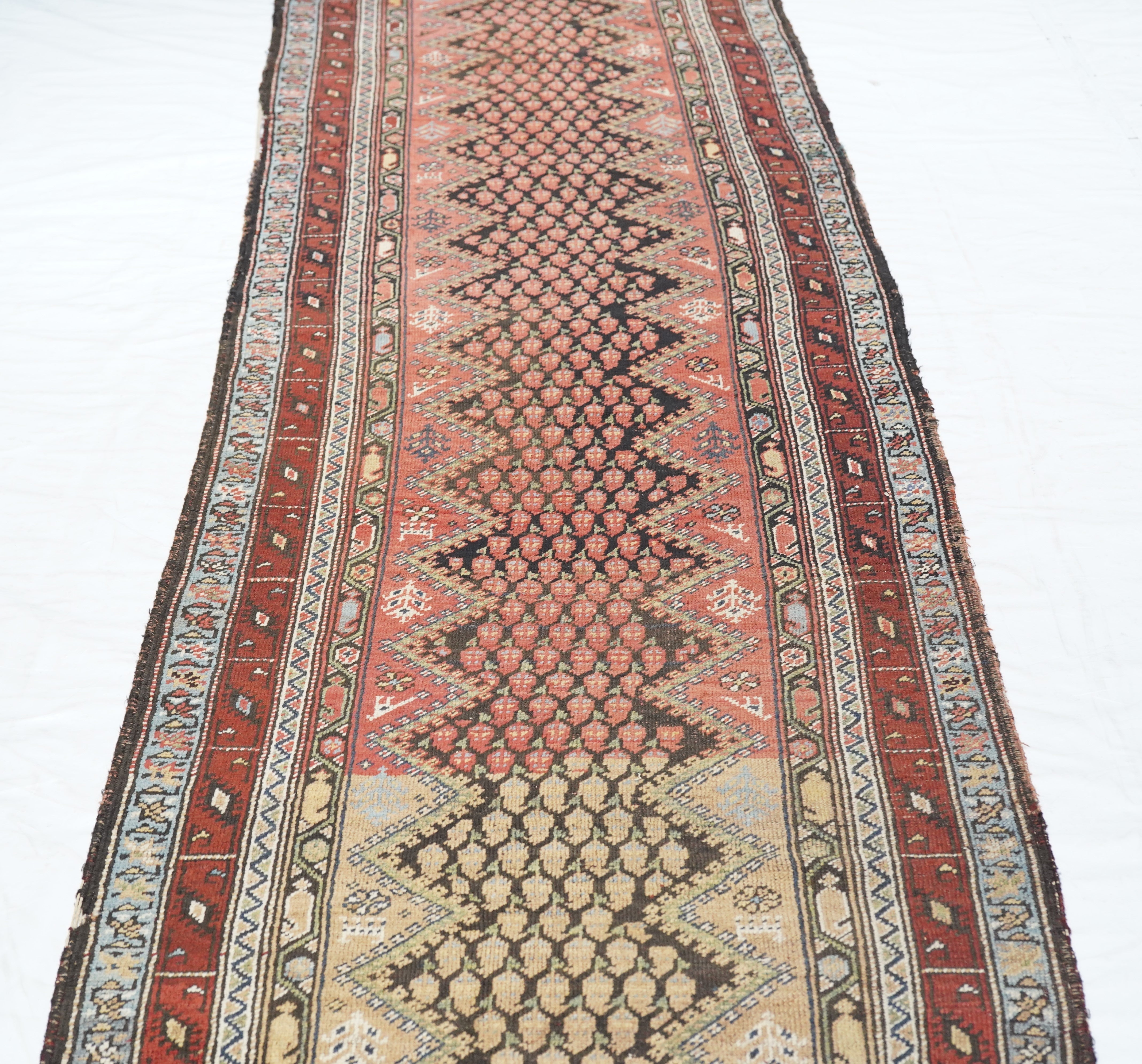 Antique NW  Runner 3'2'' x 13'2''