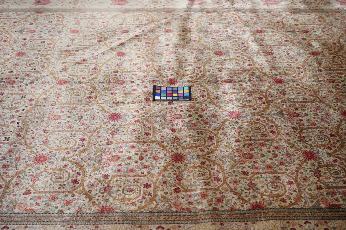 Extremely Fine Vintage Silk  Qum Rug 6'6'' x 9'5''