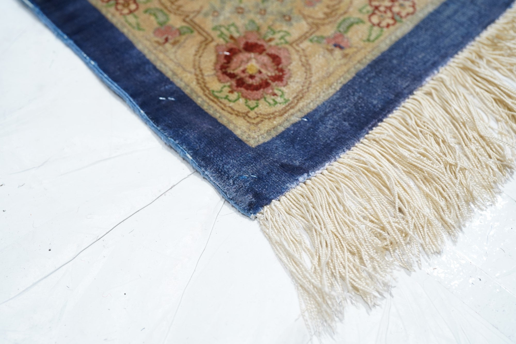 Extremely Fine Vintage Silk  Qum Rug 6'5'' x 9'8''