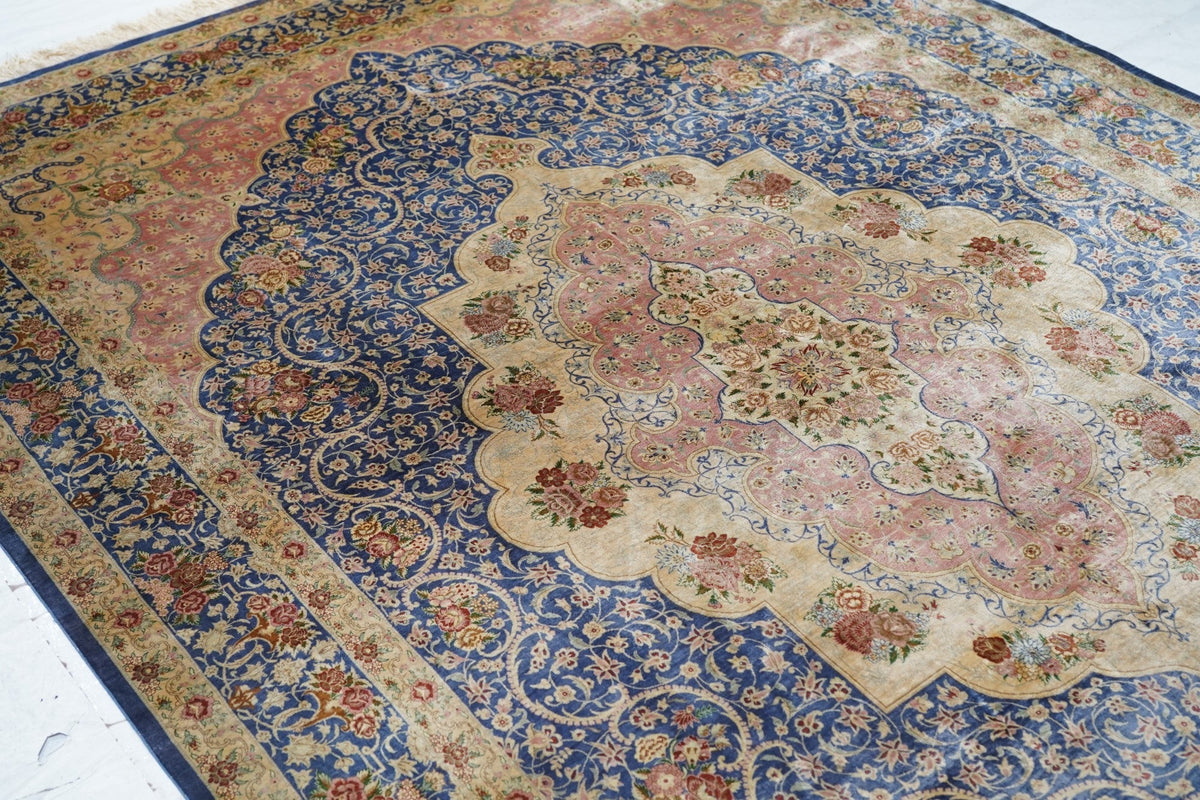 Extremely Fine Vintage Silk  Qum Rug 6'5'' x 9'8''