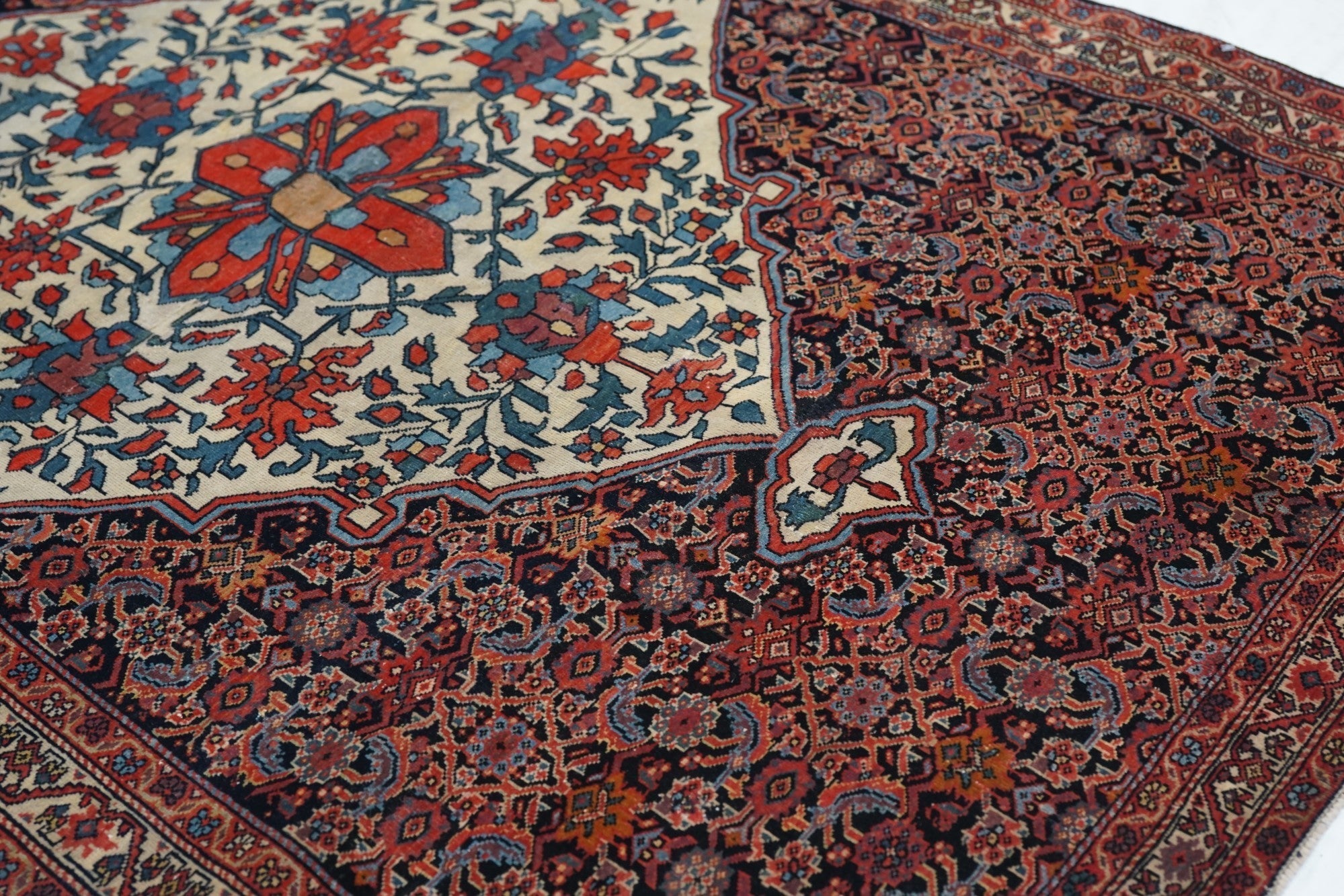 Antique Farahan Sarouk Rug 3'2'' x 4'8''