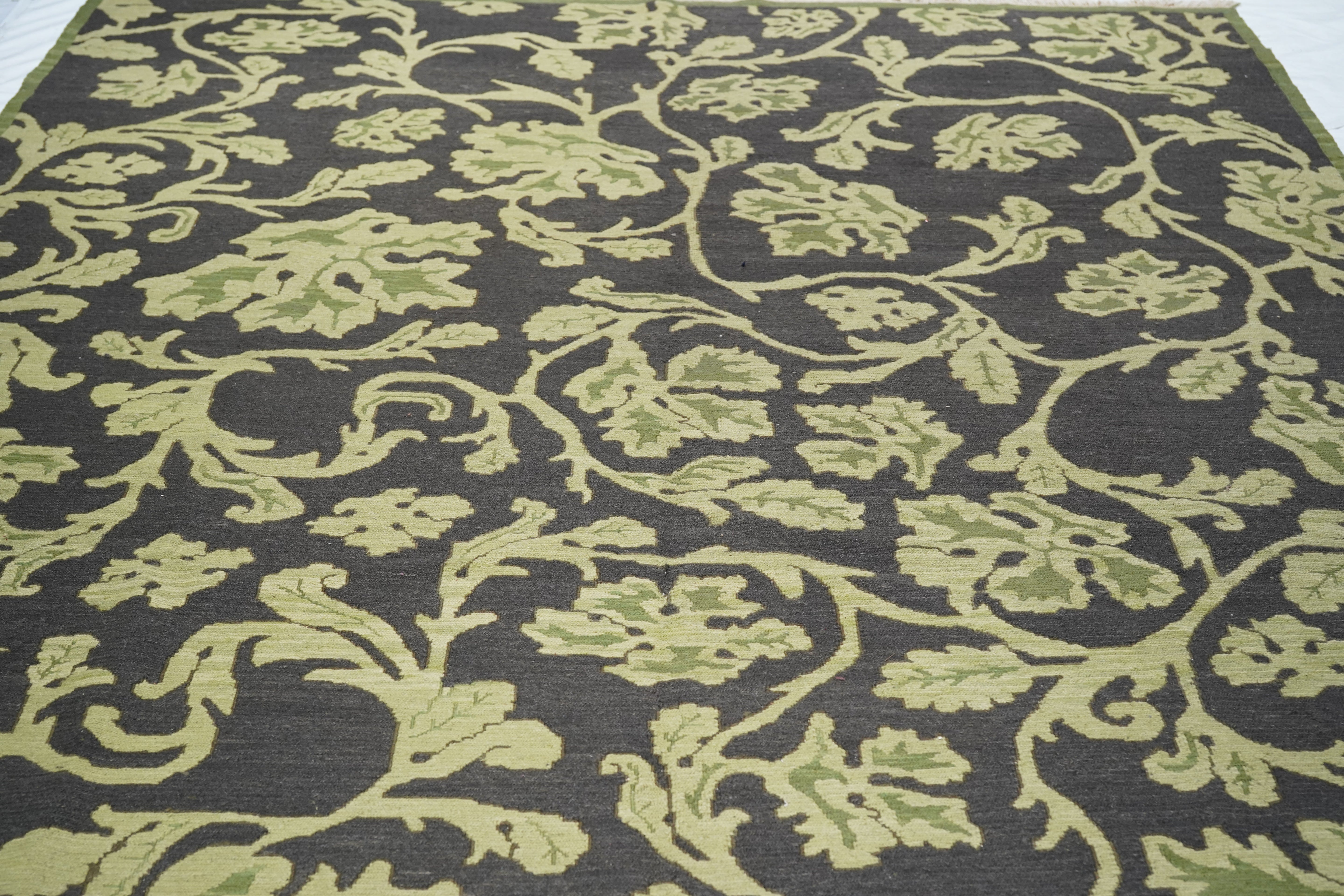 Sumak Rug 8' 0" x 10'0"