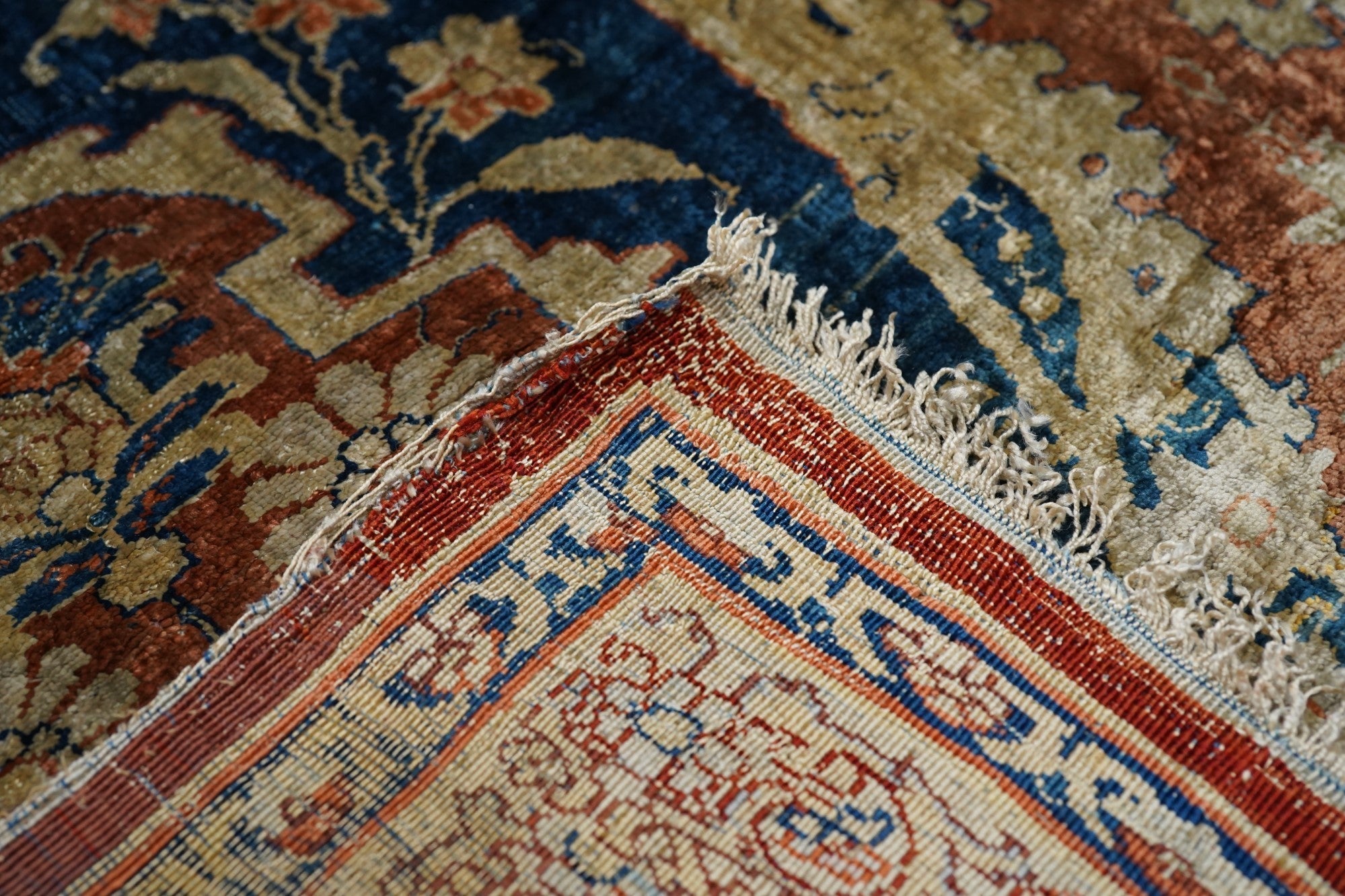 Antique Silk Heriz Rug 4'7'' x 6'1''