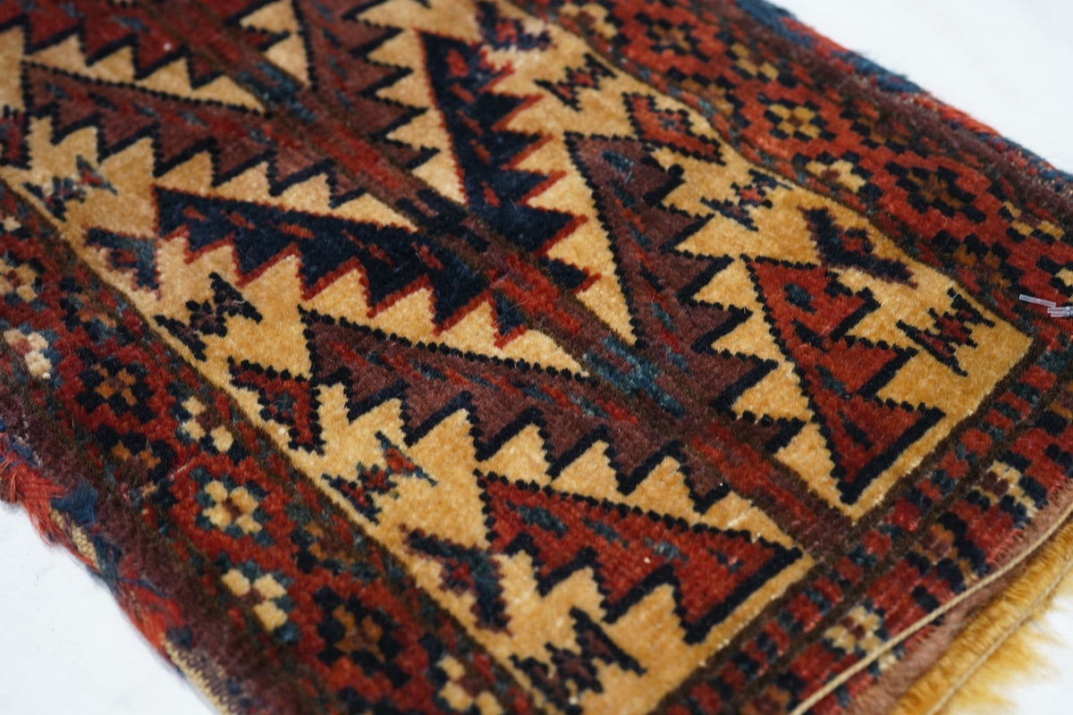 Antique Yamud Rug 1'0" x 1'7''