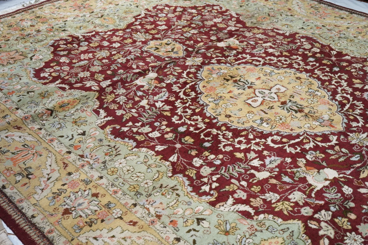 Fine Vintage  Tabriz Rug 9'9" x 13' 10''