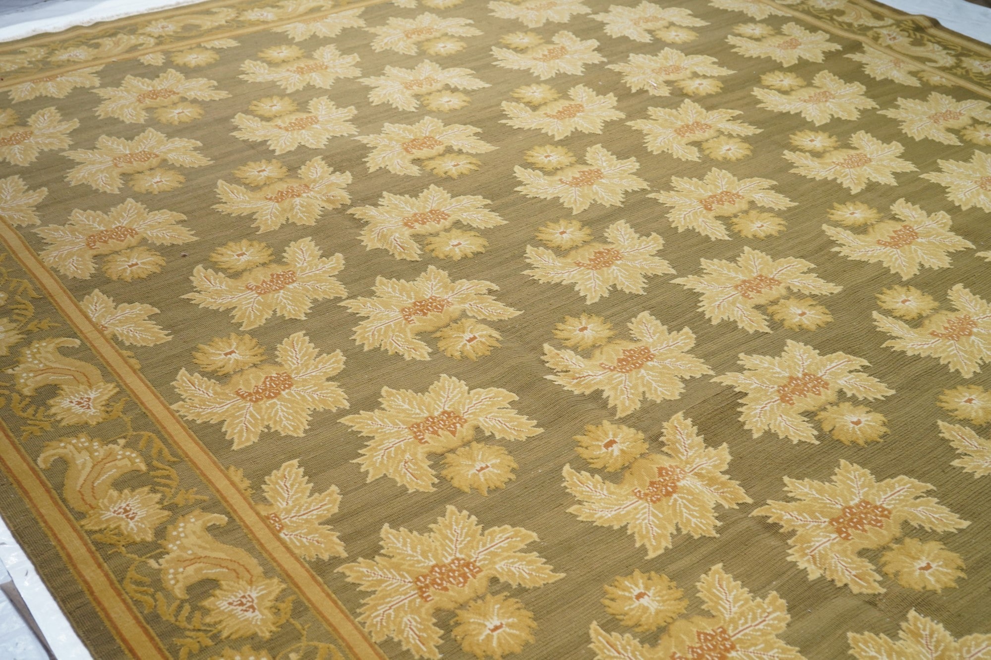 Sumak Rug 10'0" x 14'0"