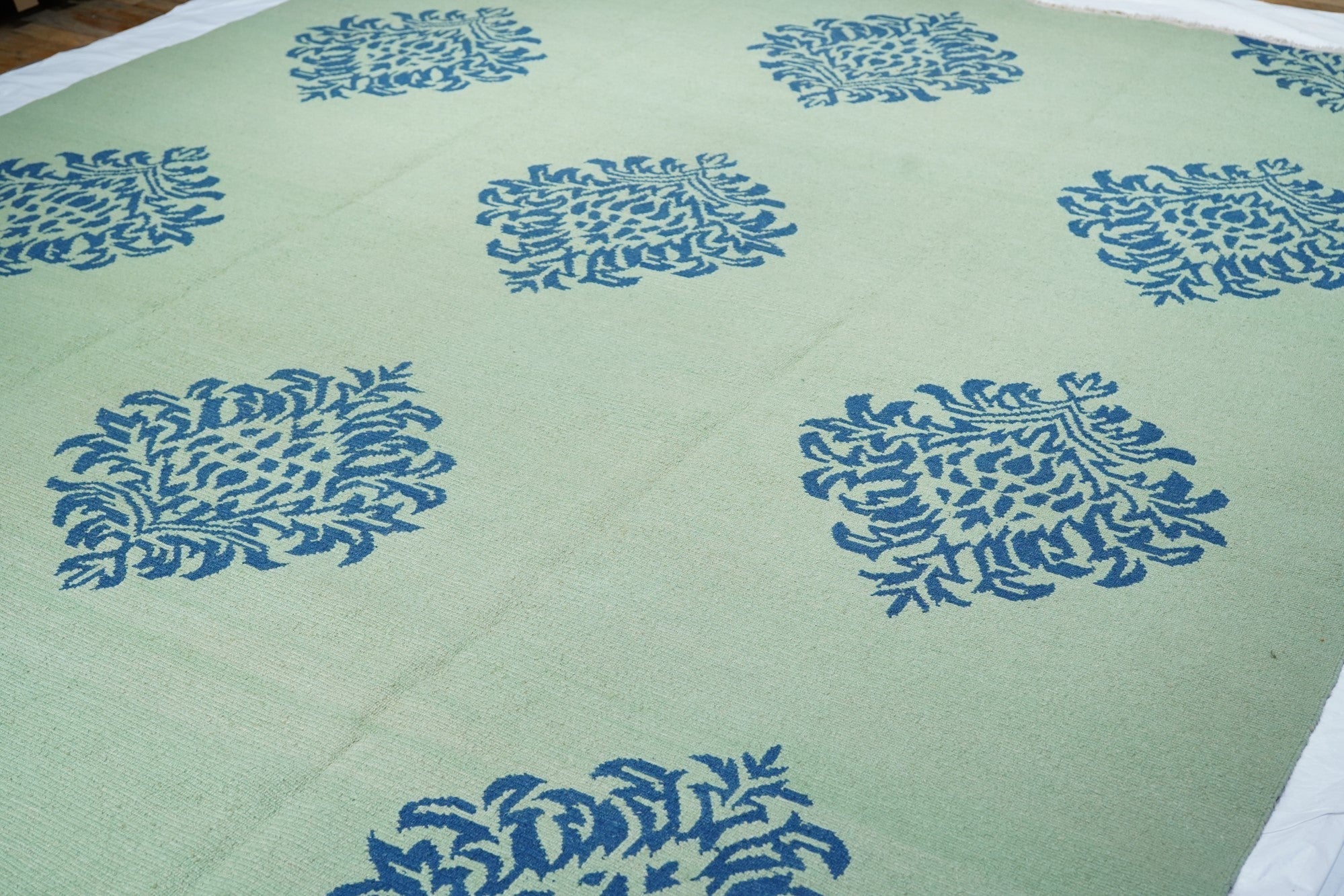 Sumak Rug 10'0'' x 14'0''