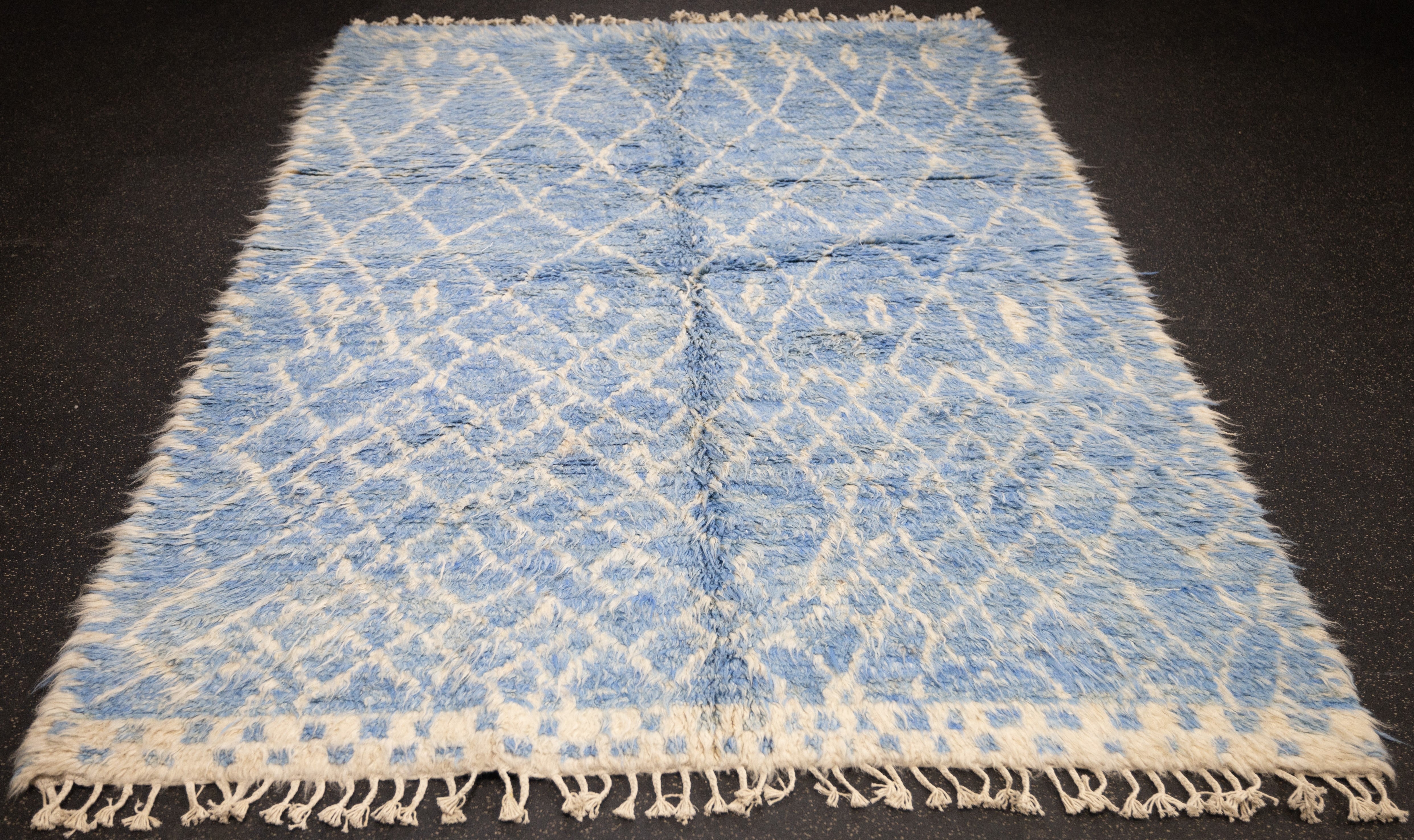 Moroccan Rug 5'6'' x 7'10''