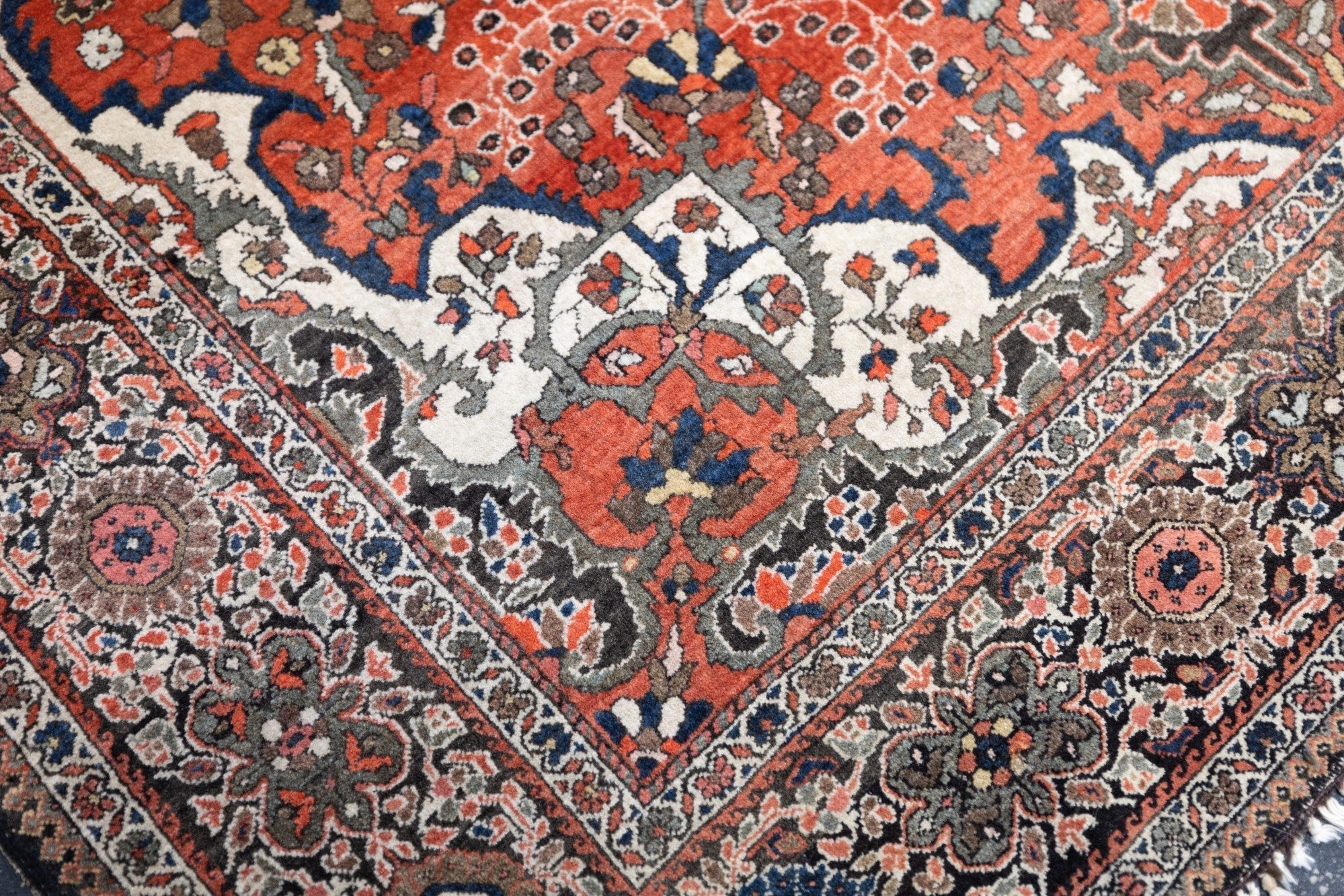 Antique Farahan Sarouk Rug 4'2'' x 6'5''