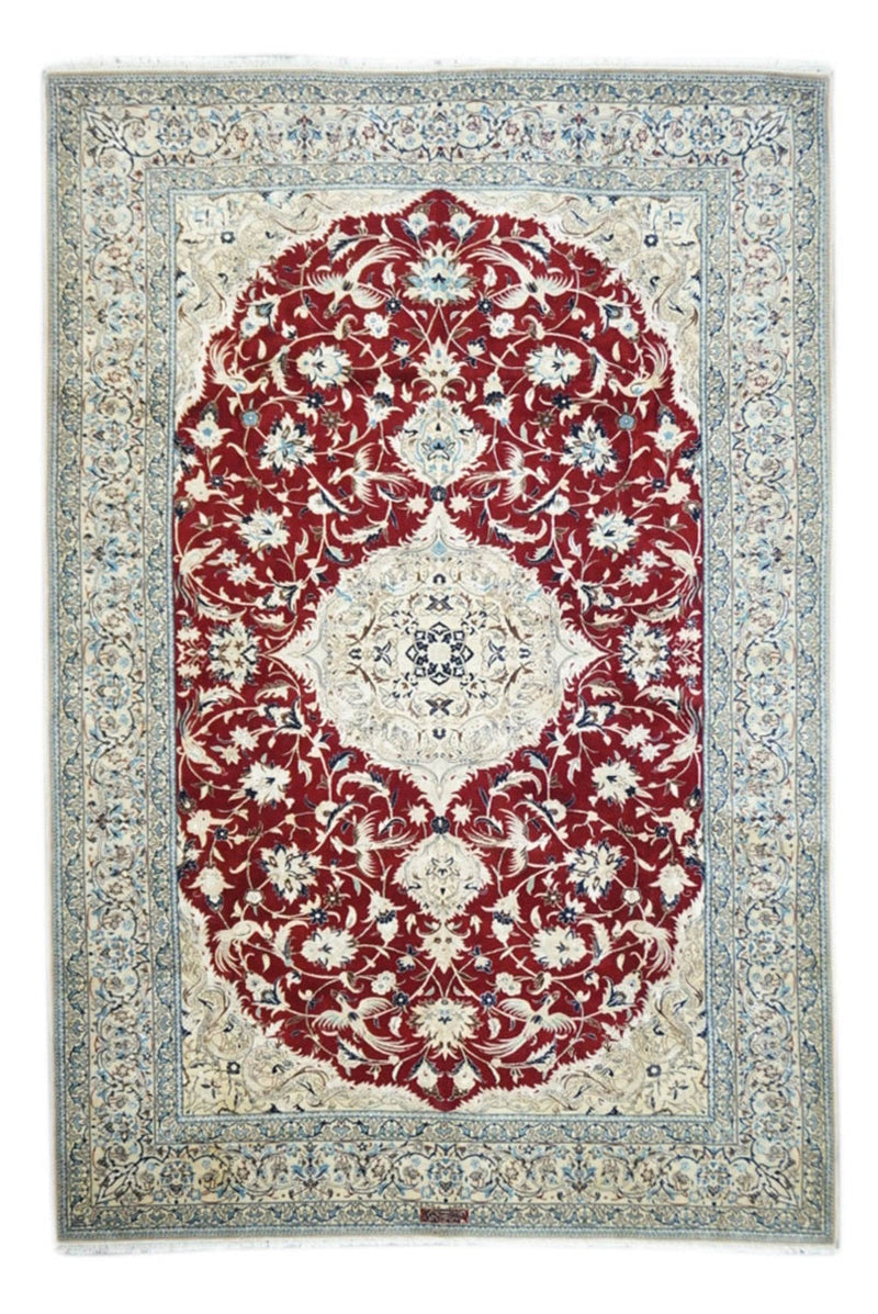 Extemely Fine Vintage  Nain Rug 6'1'' x 9'3''