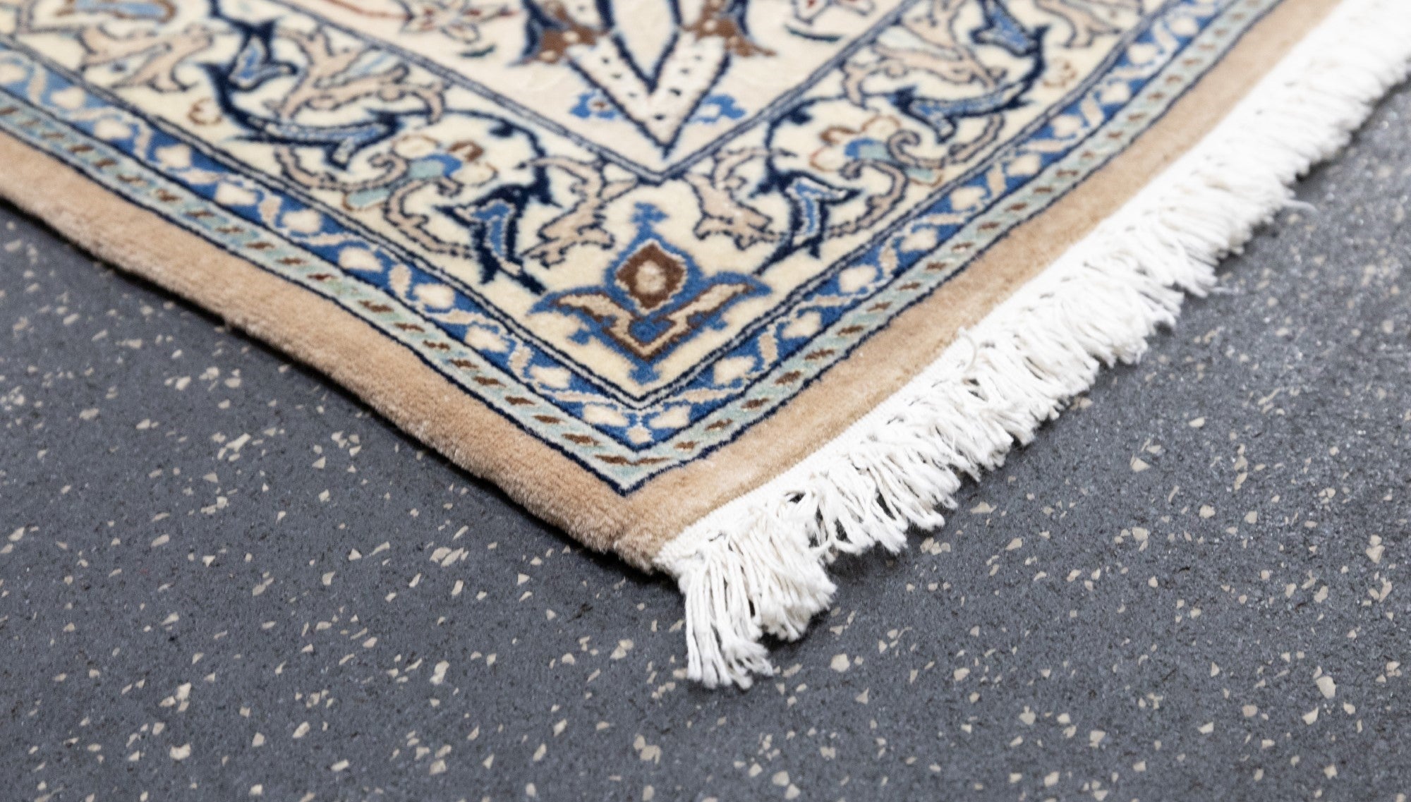 Extemely Fine Vintage  Nain Rug 6'1'' x 9'3''